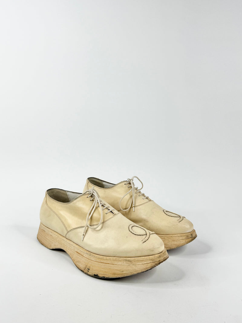 Le Yucca's Cream Platform Lace Ups - EU38