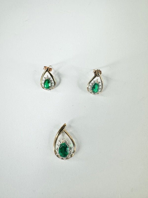 9ct Gold & Green Glass Earring & Pendant Set