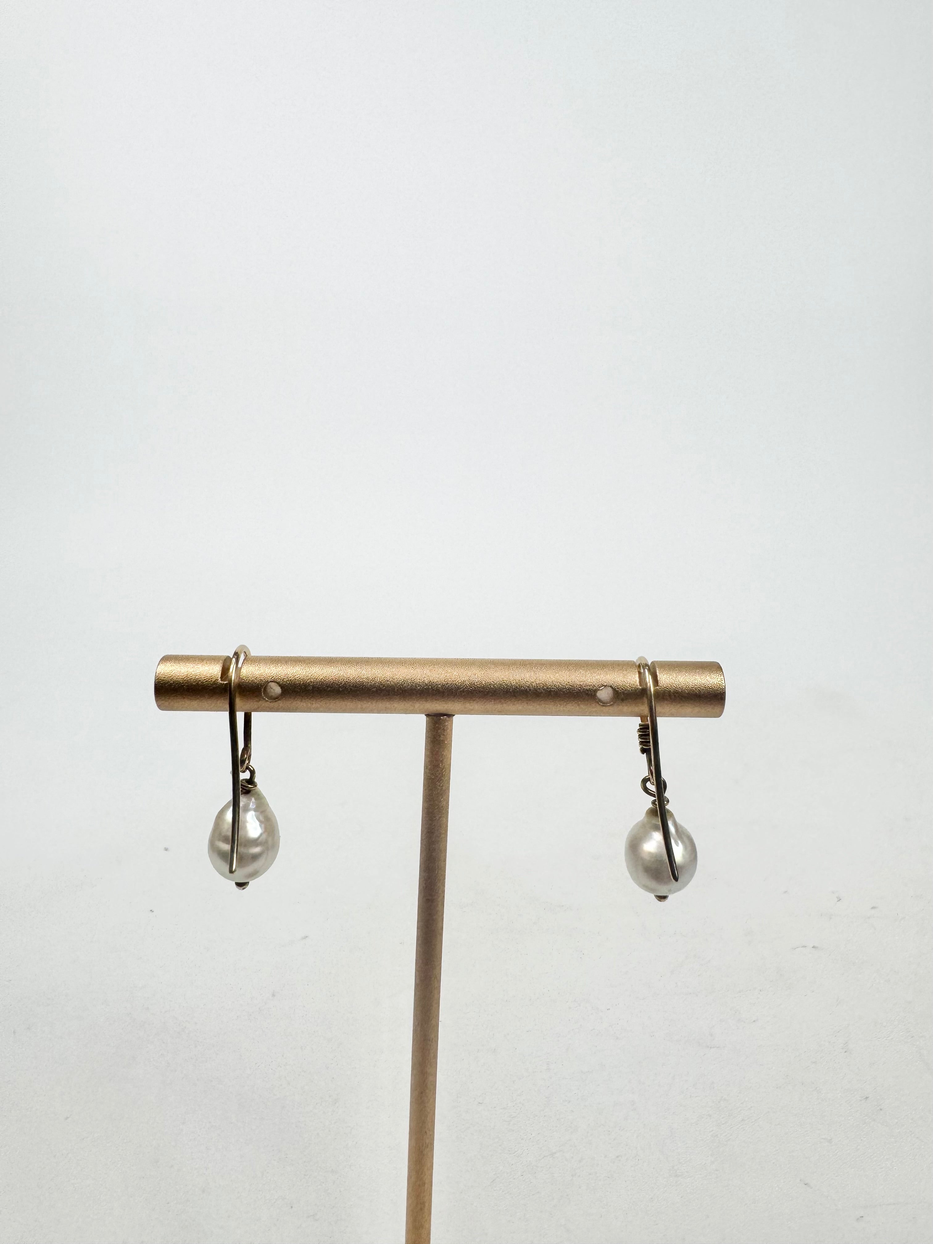 9ct Gold & Freshwater Pearl Drop Earrings