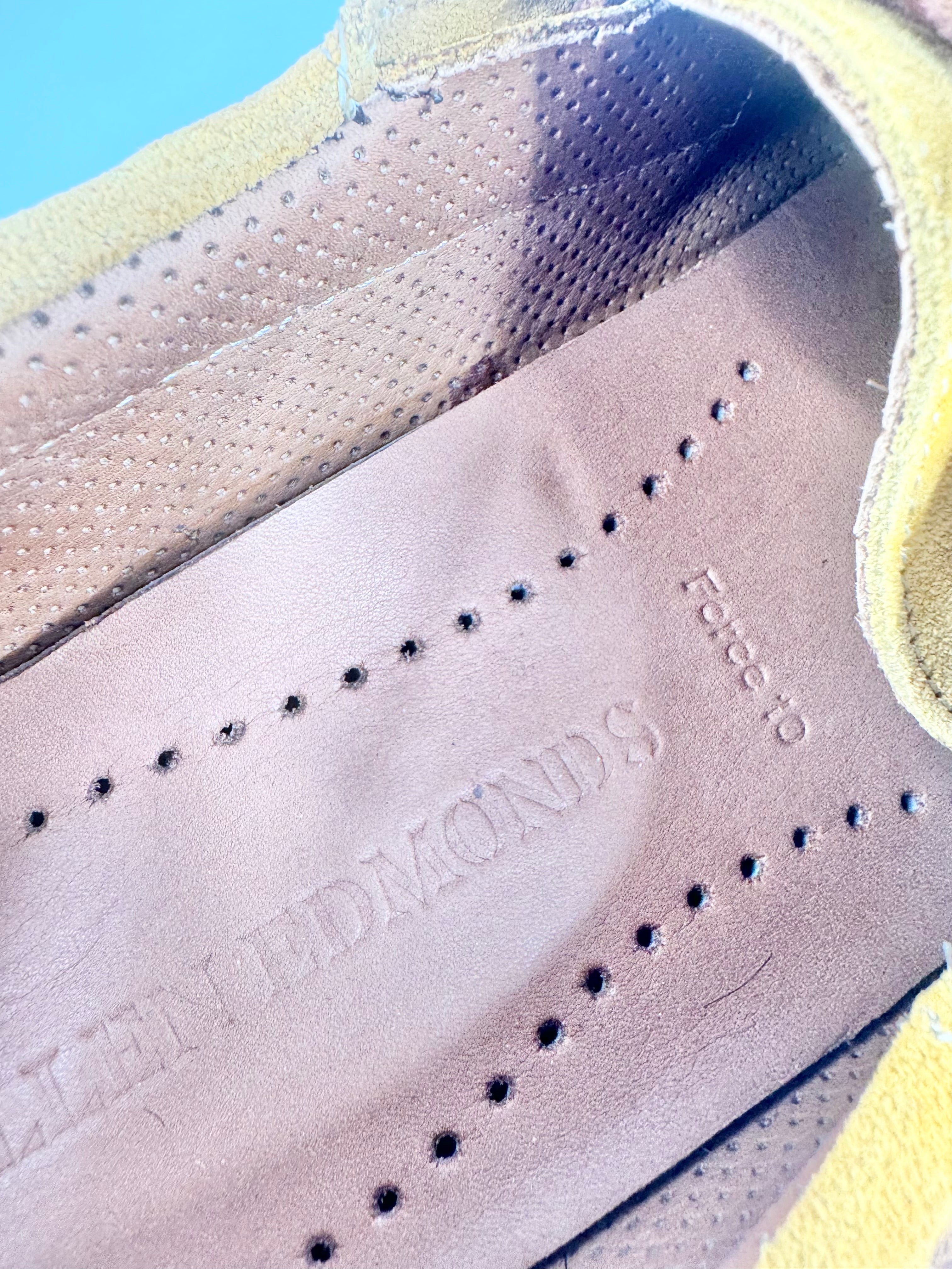 Allan Edmonds Autumnal Leaf Yellow Suede Boat Shoes - US10