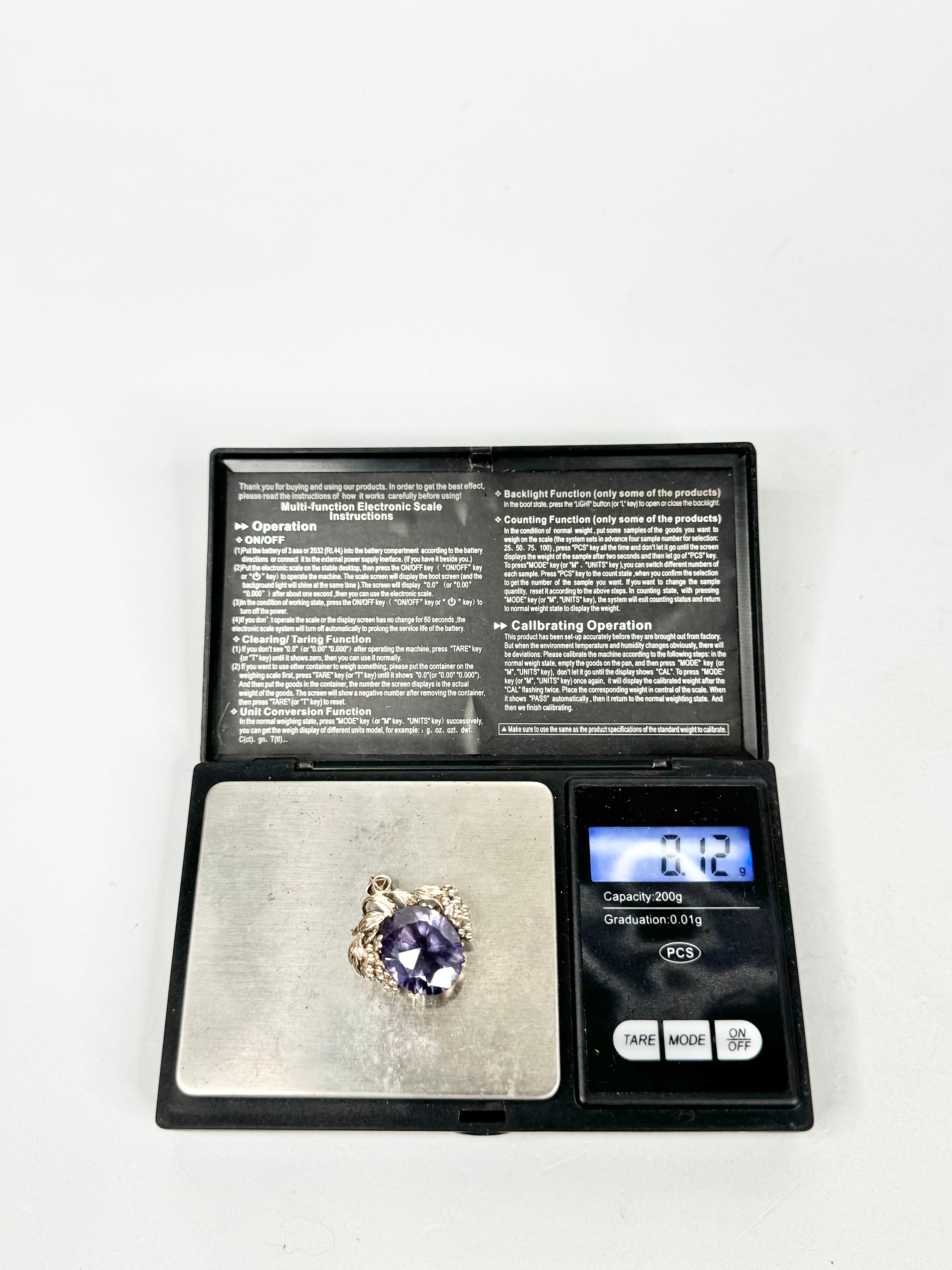 14ct Gold Grape Pattern Pendant