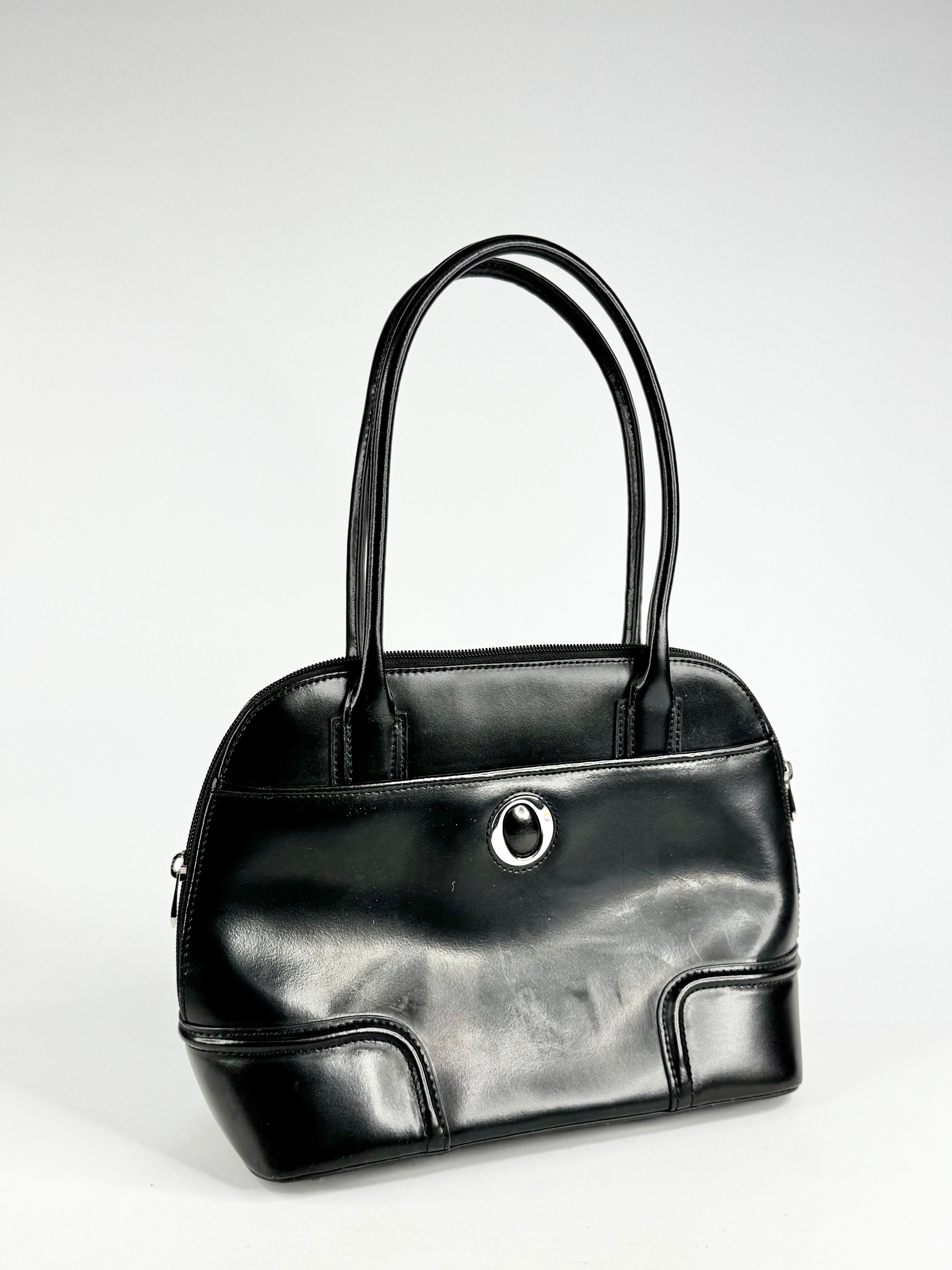 Oroton Black Classic Shoulder Bag