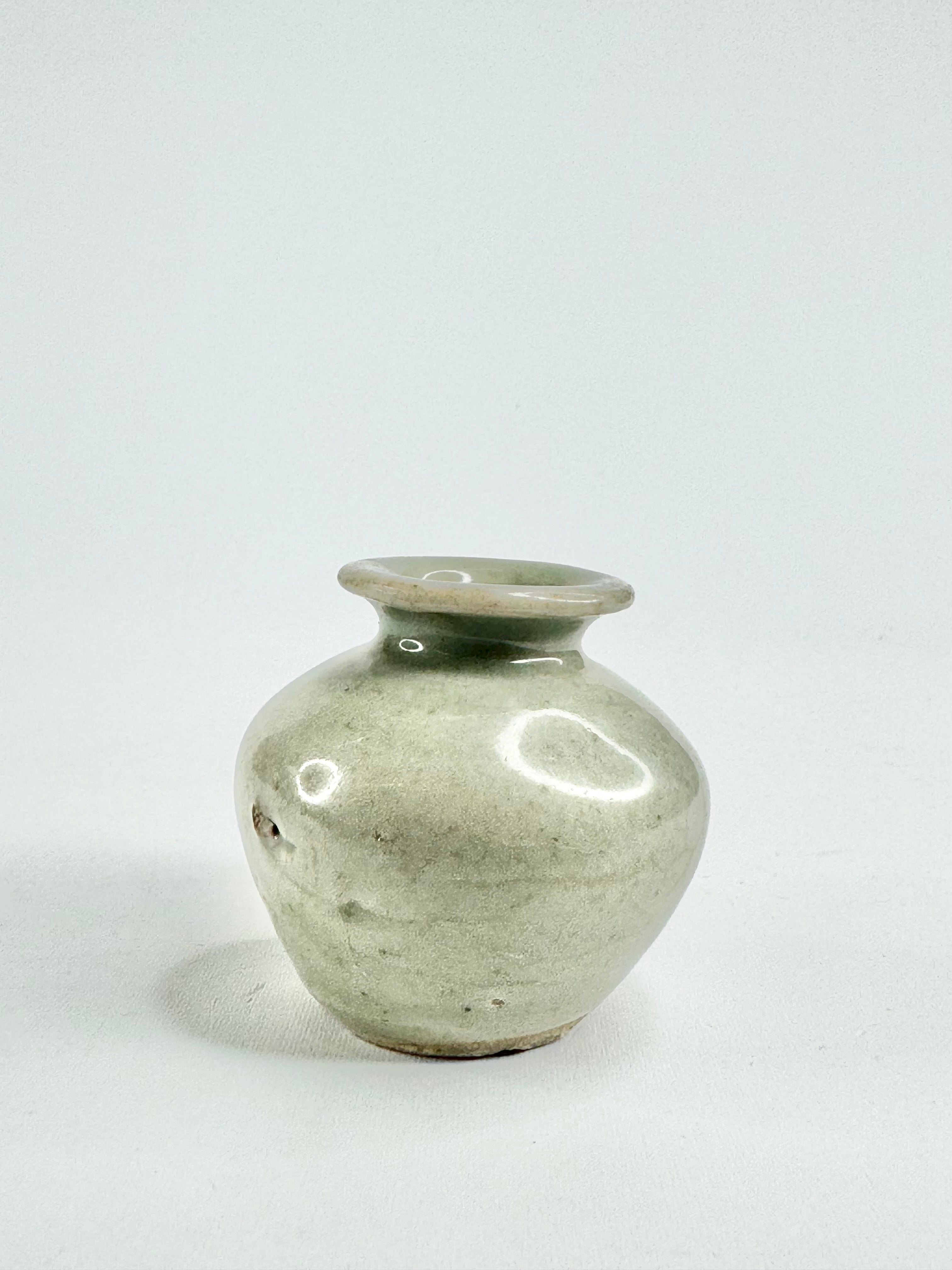 Antique Grey Blue Jarlet