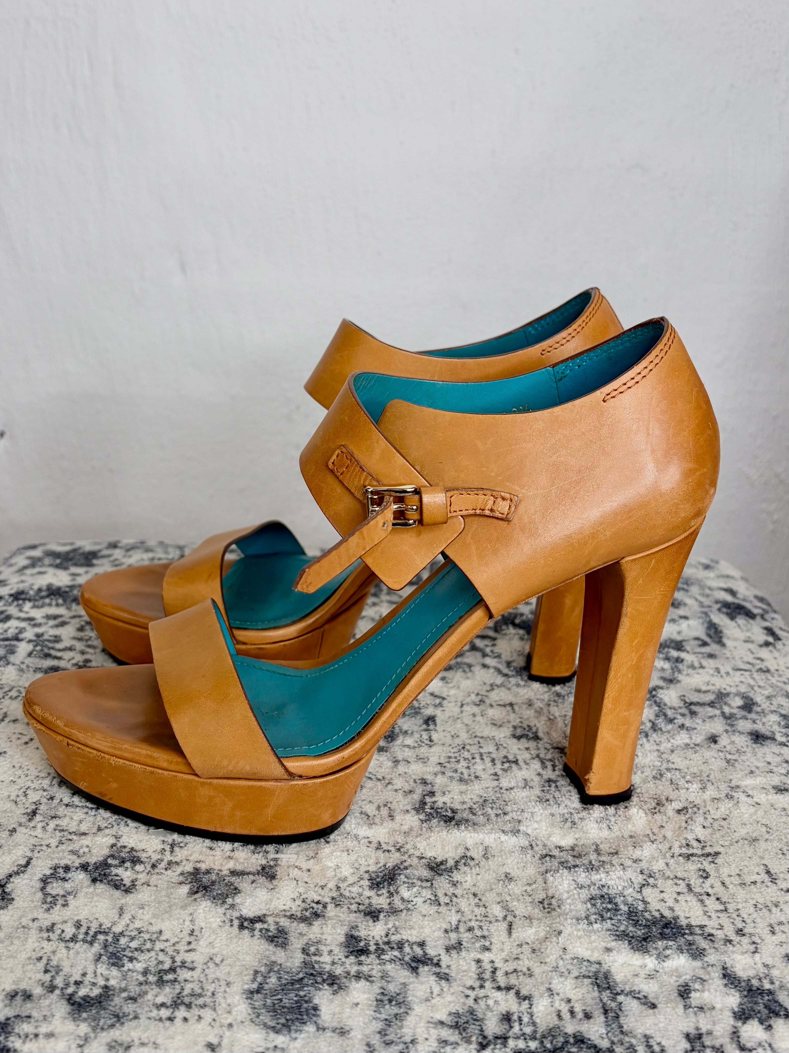 Tod's Brandy Leather Platform Heels - EU38.5