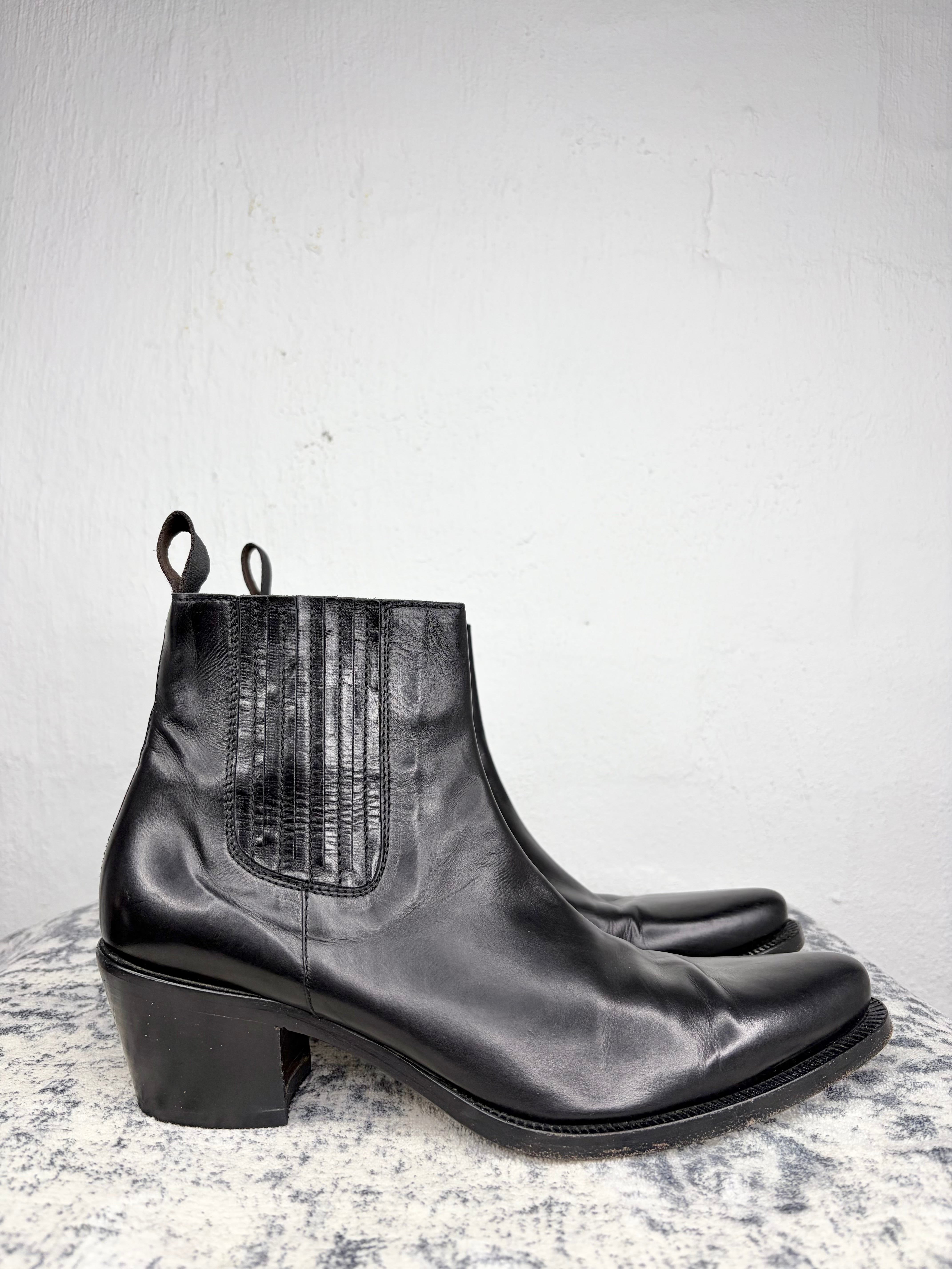 William Black Pointed Toe Leather Boots - EU37