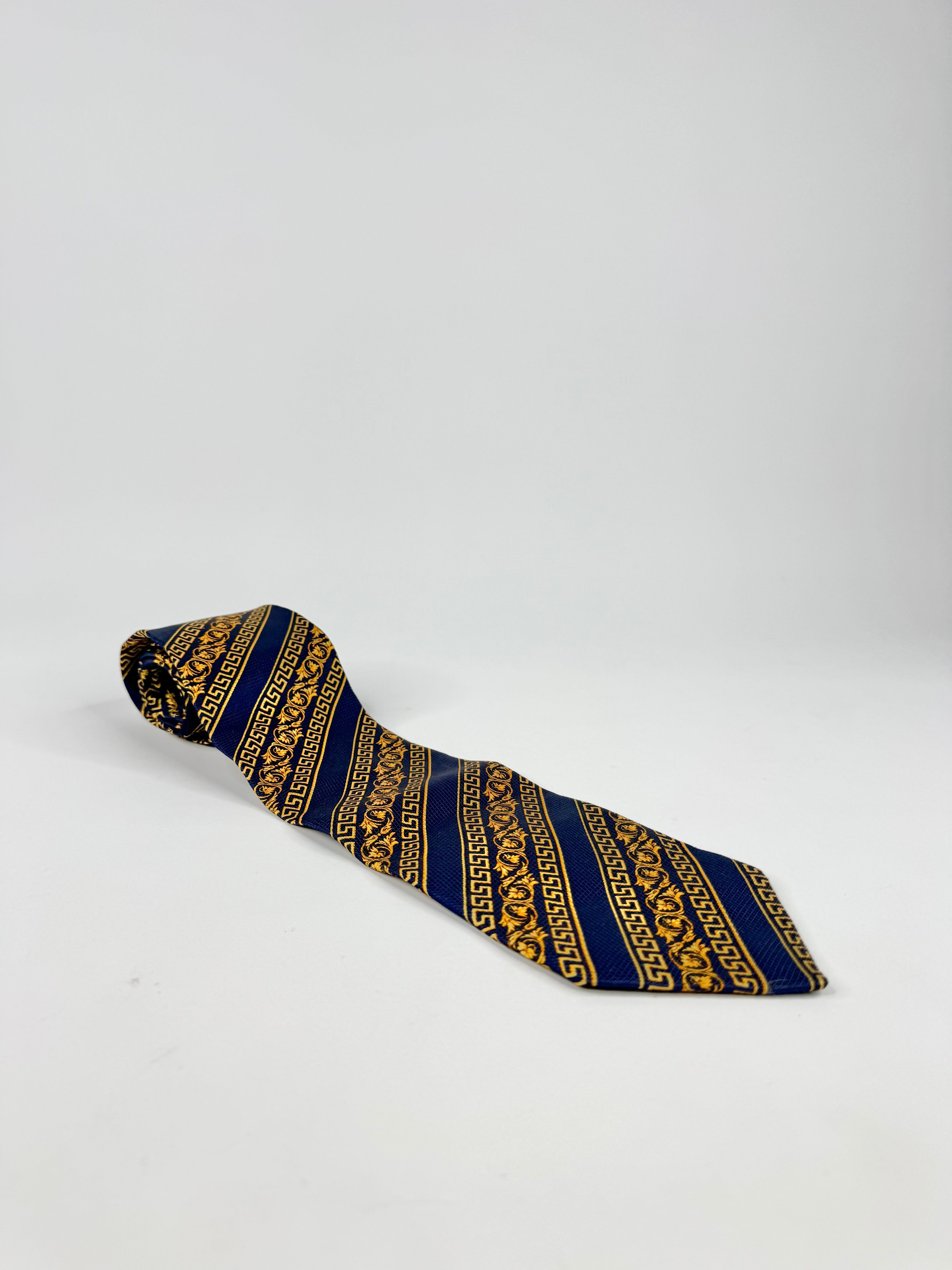 Vintage Versace Classic V2 Blue & Gold Meander Pattern Tie