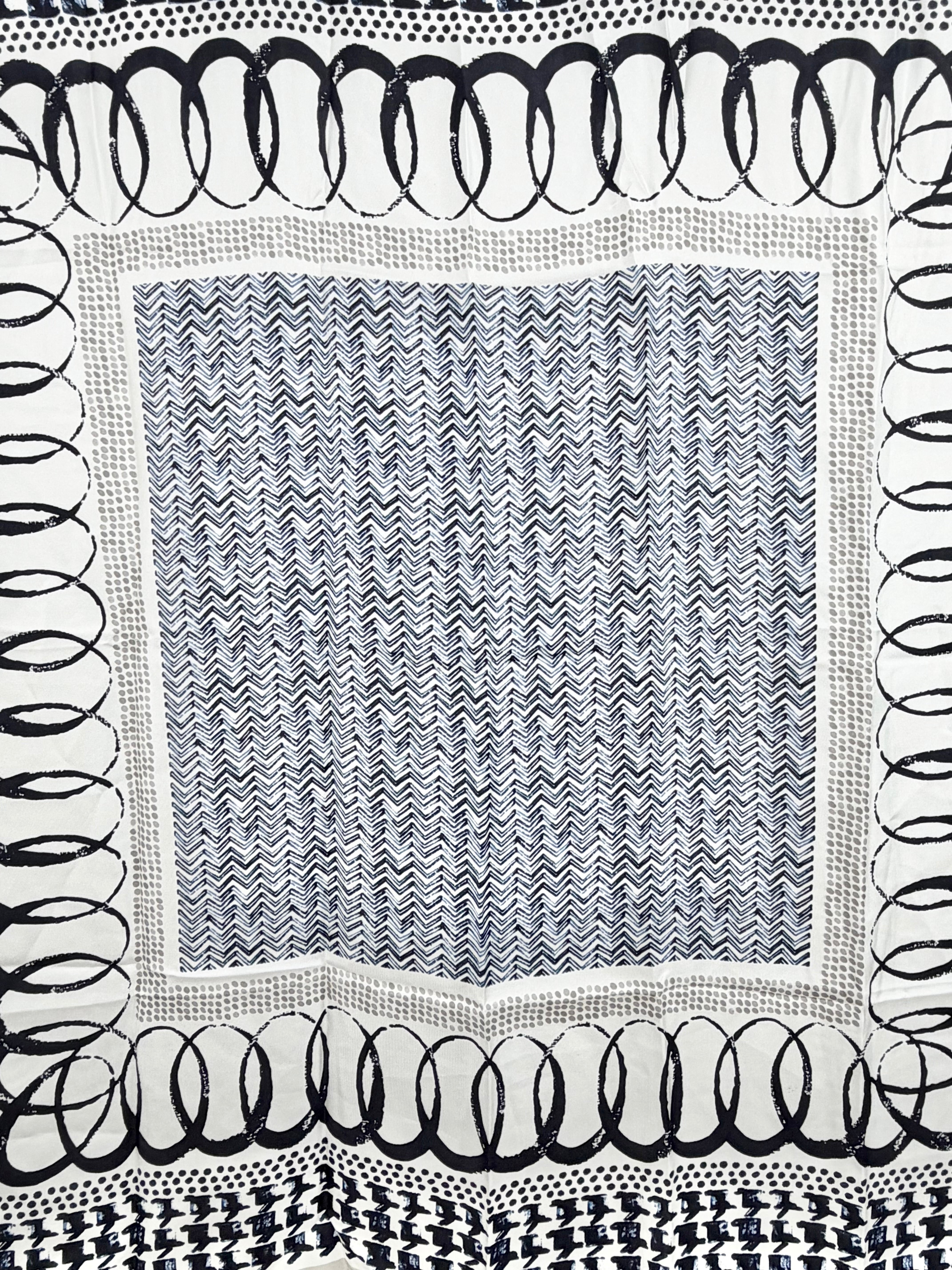 Max Mara White & Blue Houndstooth Patterned Hand-Rolled Square Silk Scarf