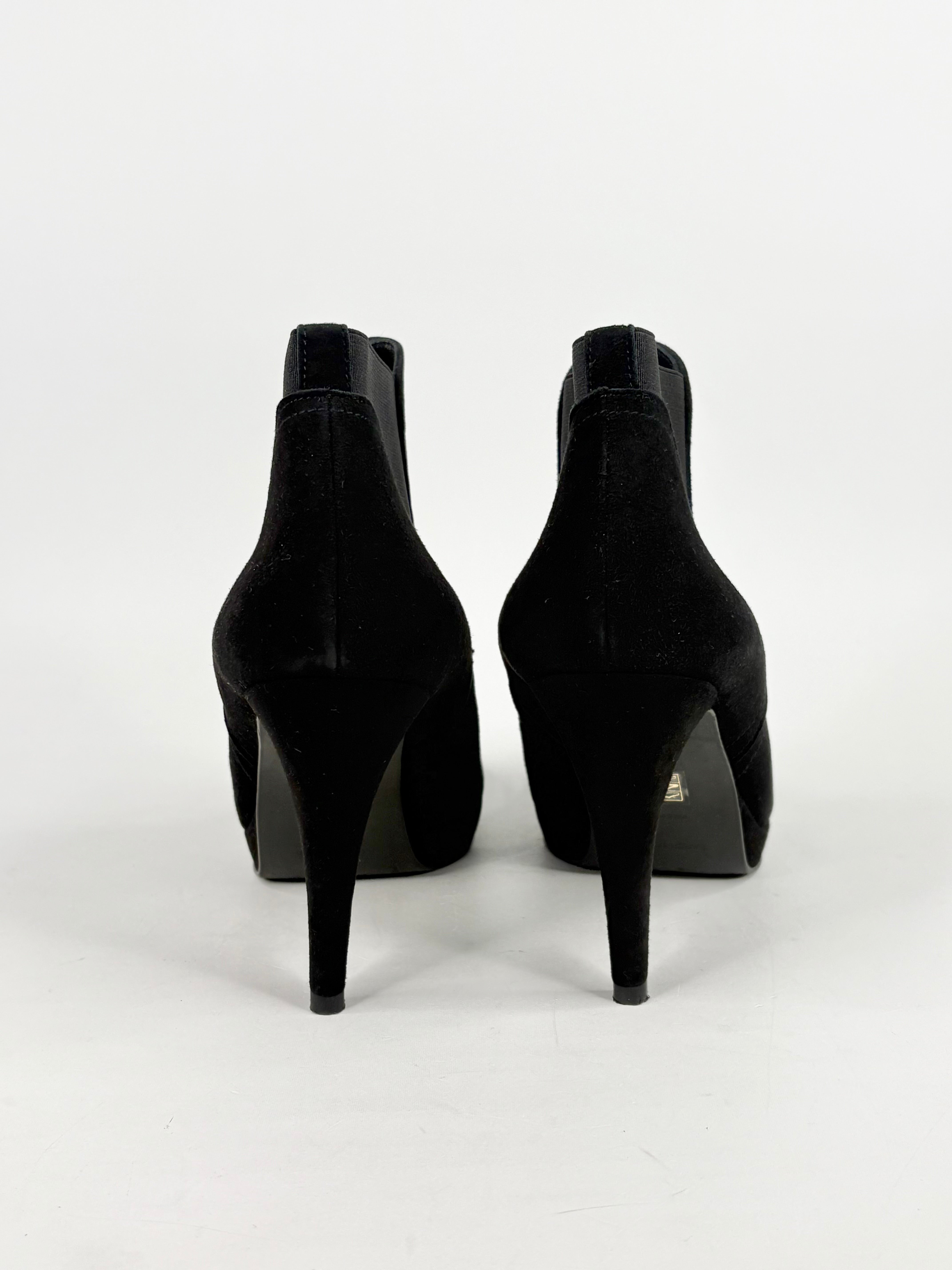 Karen Millen Black Suede Ankle Boots - EU40