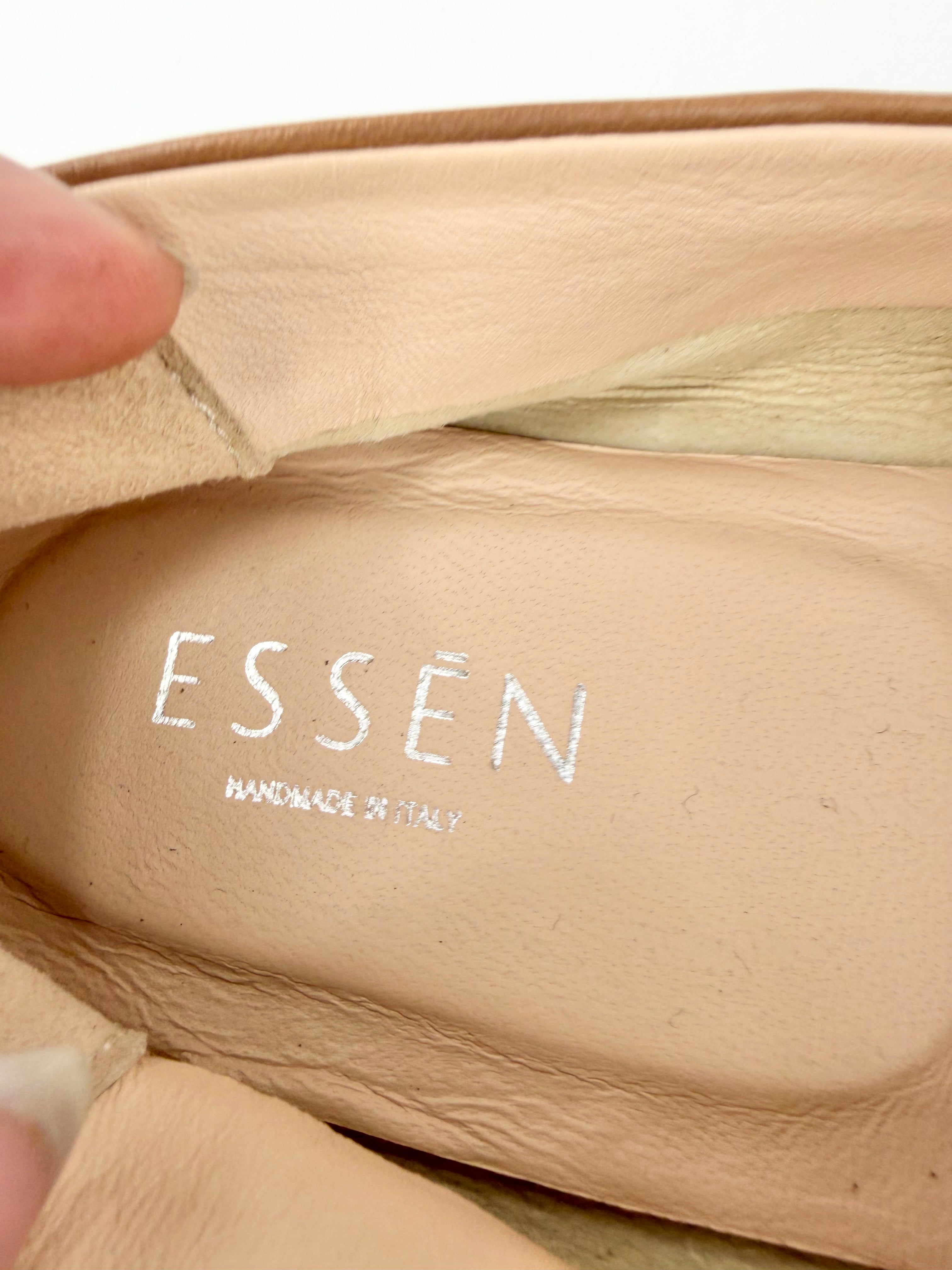 Essen Eggshell Leather Loafers - EU39