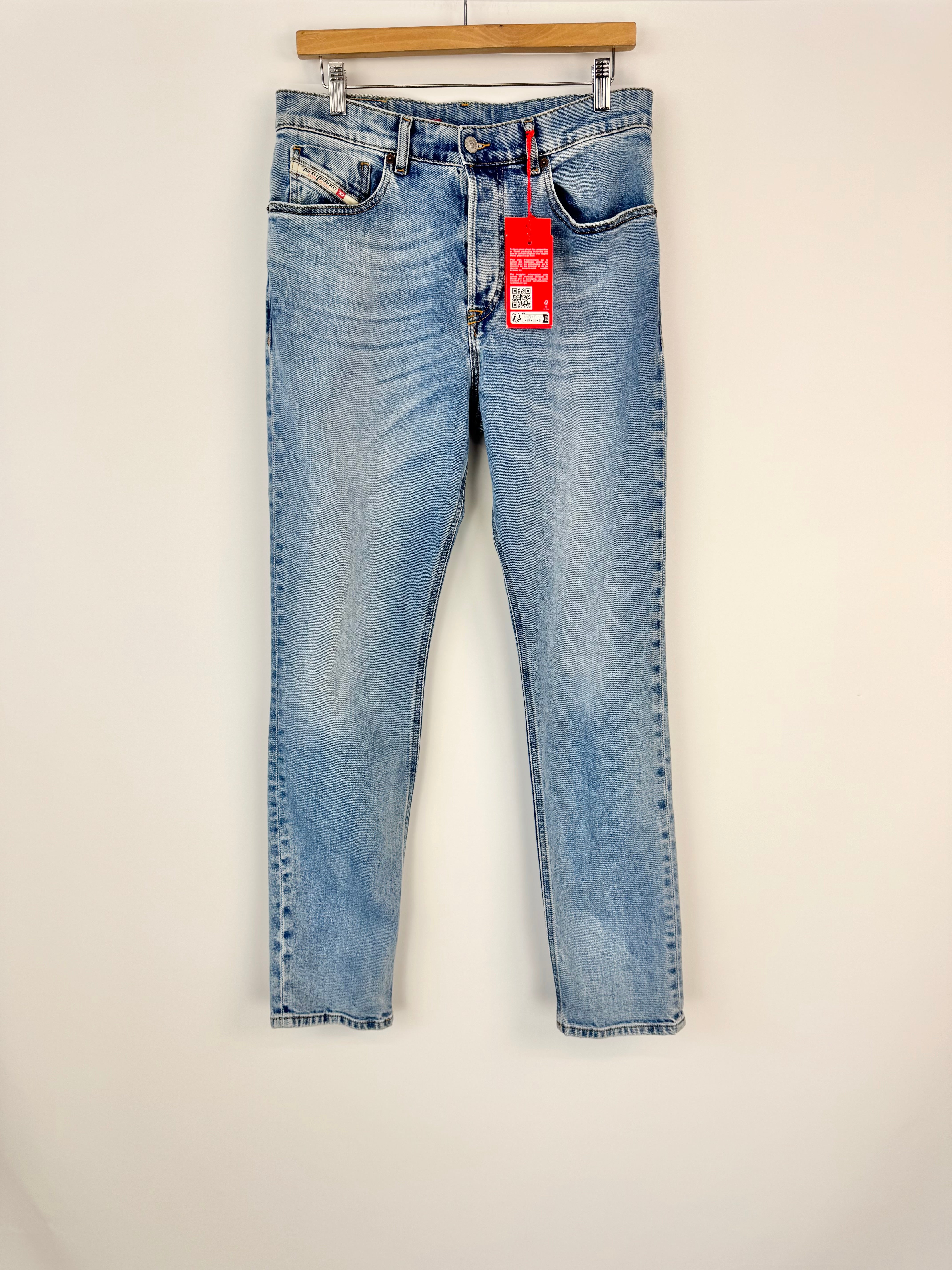 Diesel Blue Jeans NWT - 29