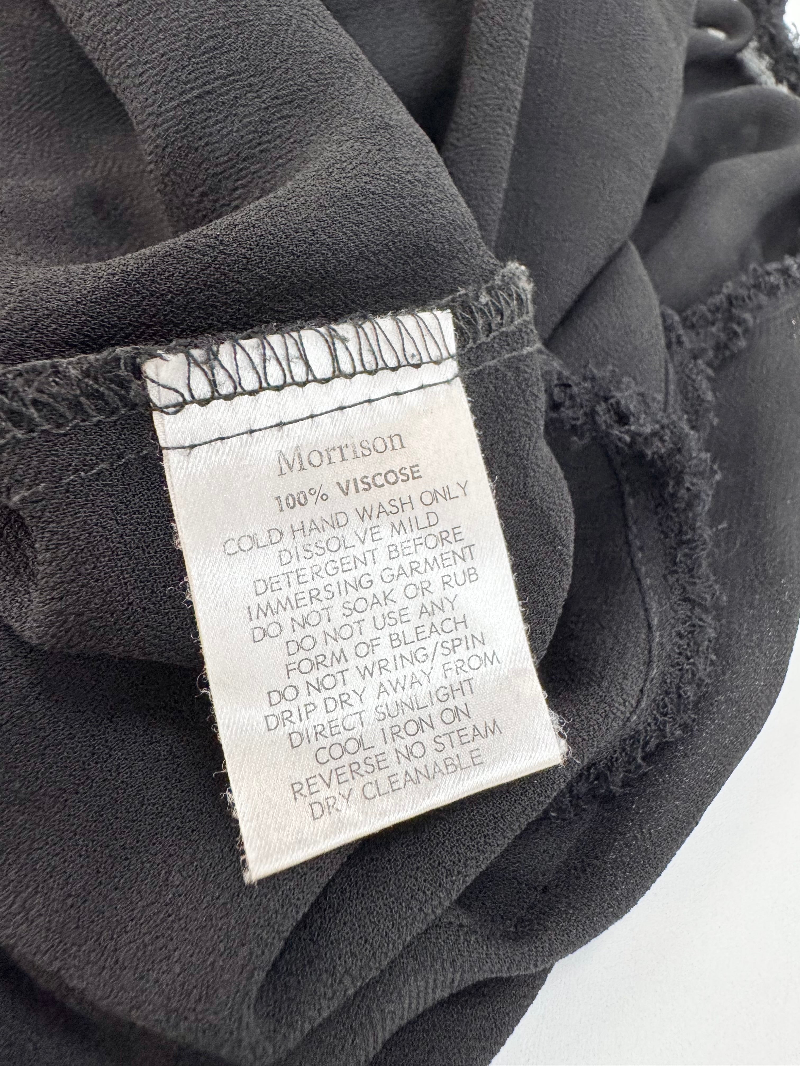 Morrison Black Raw Trim V-Neck Asymmetrical T-Shirt - AU10