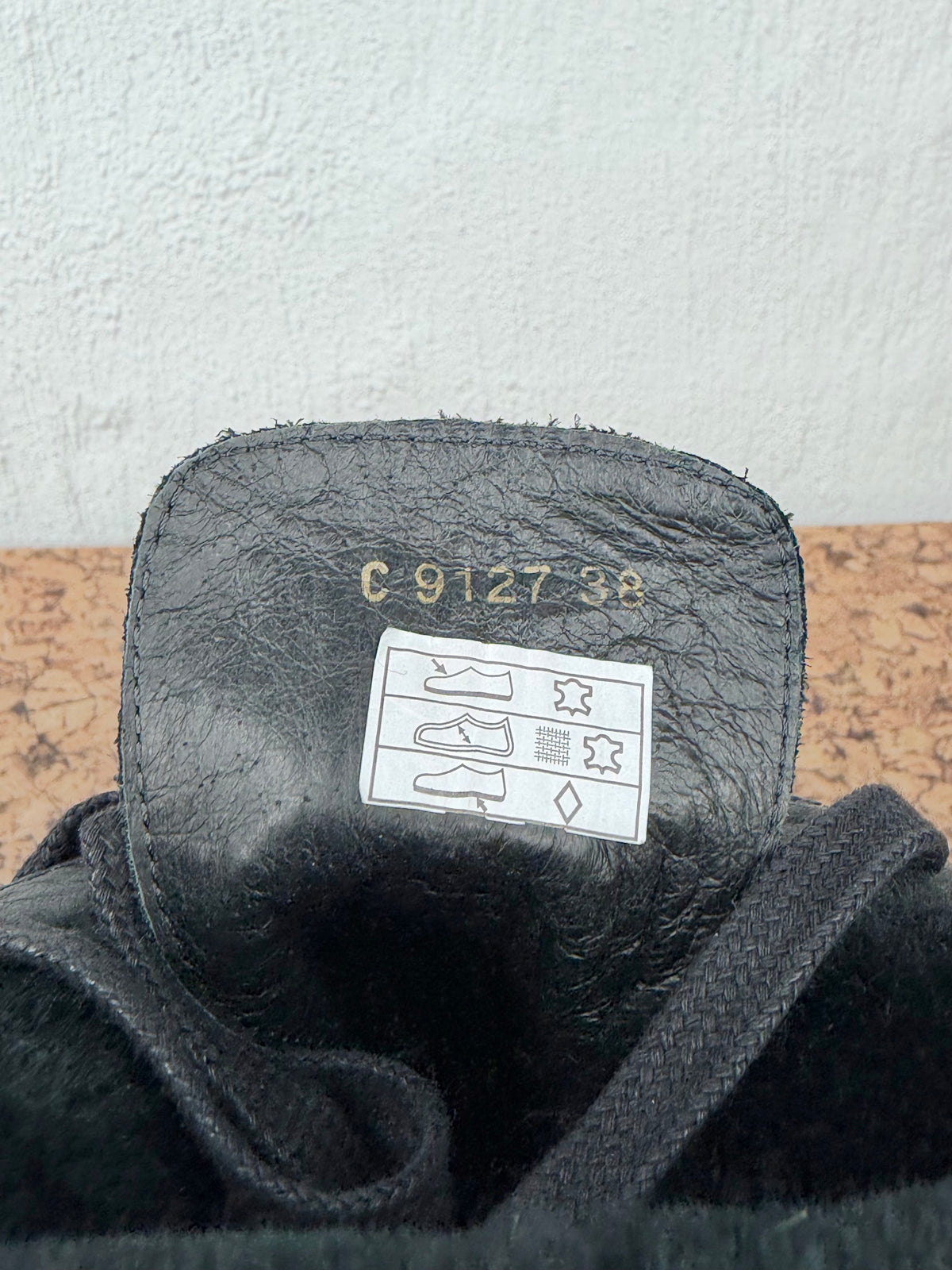 Wonders Black Fleece Lined Boots - EU38