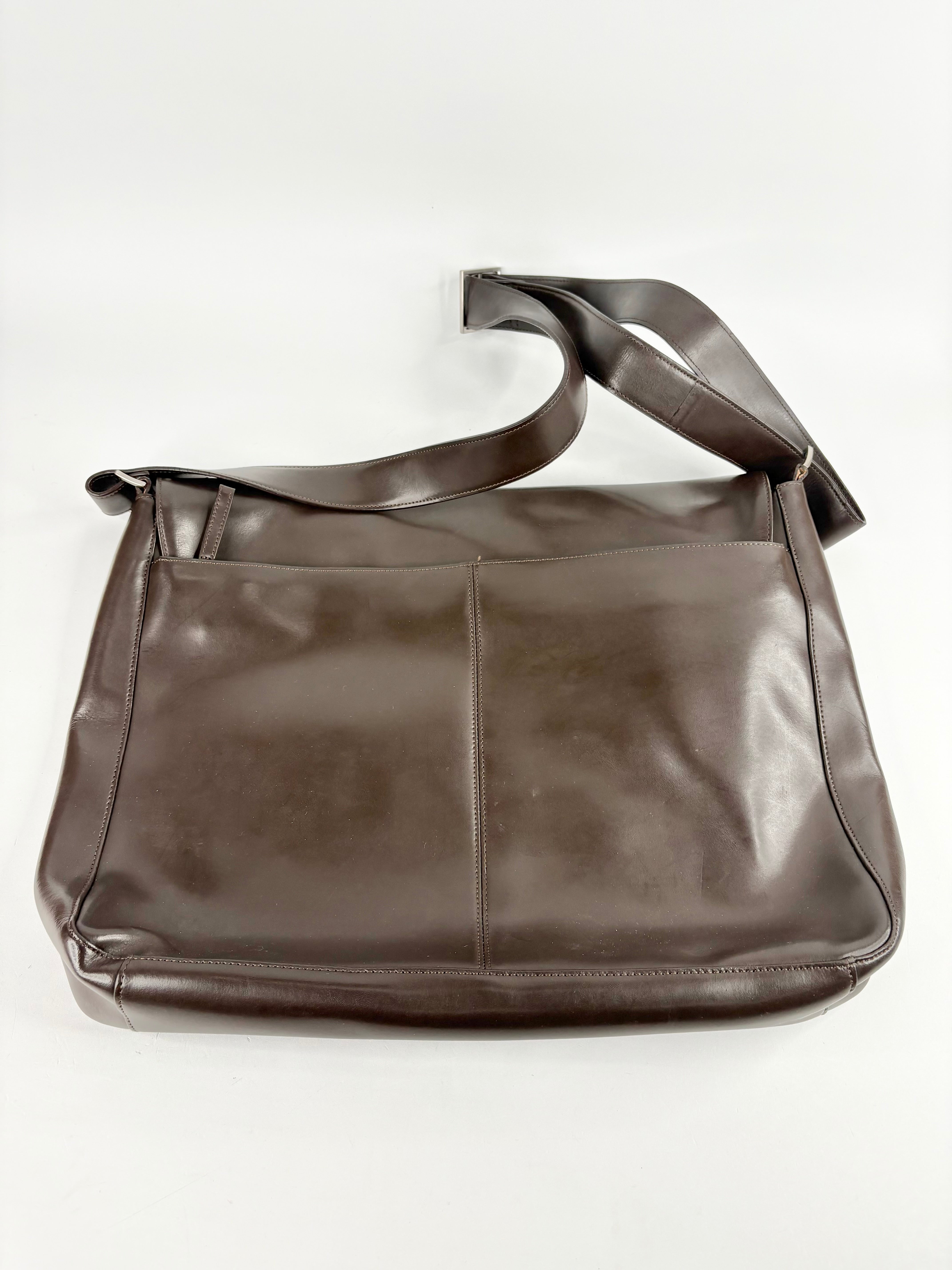 Oroton Chocolate Brown Smooth Leather Messenger Bag