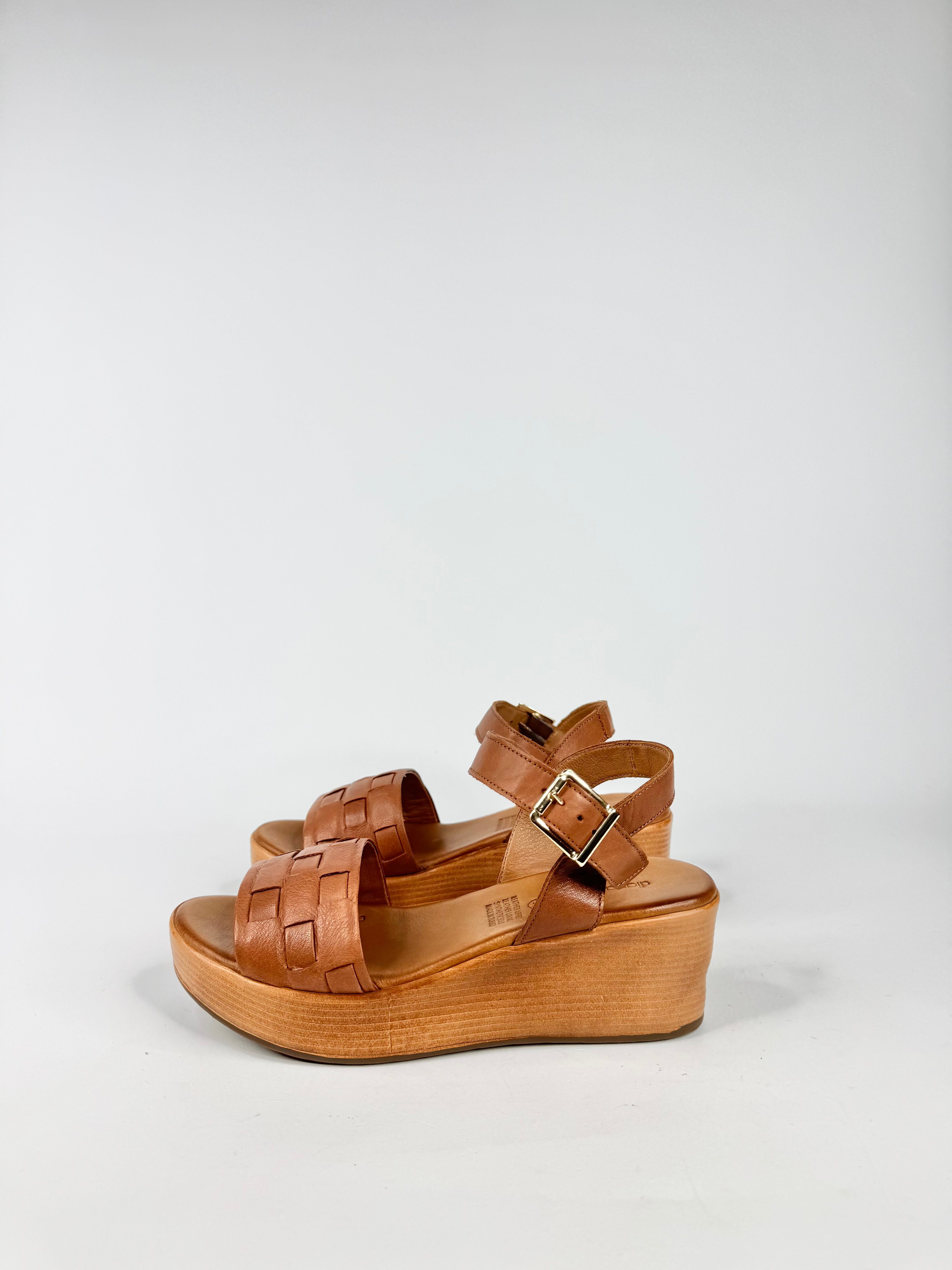 MFW Diana Ferrari Chels-DF Tan Sandals - EU37