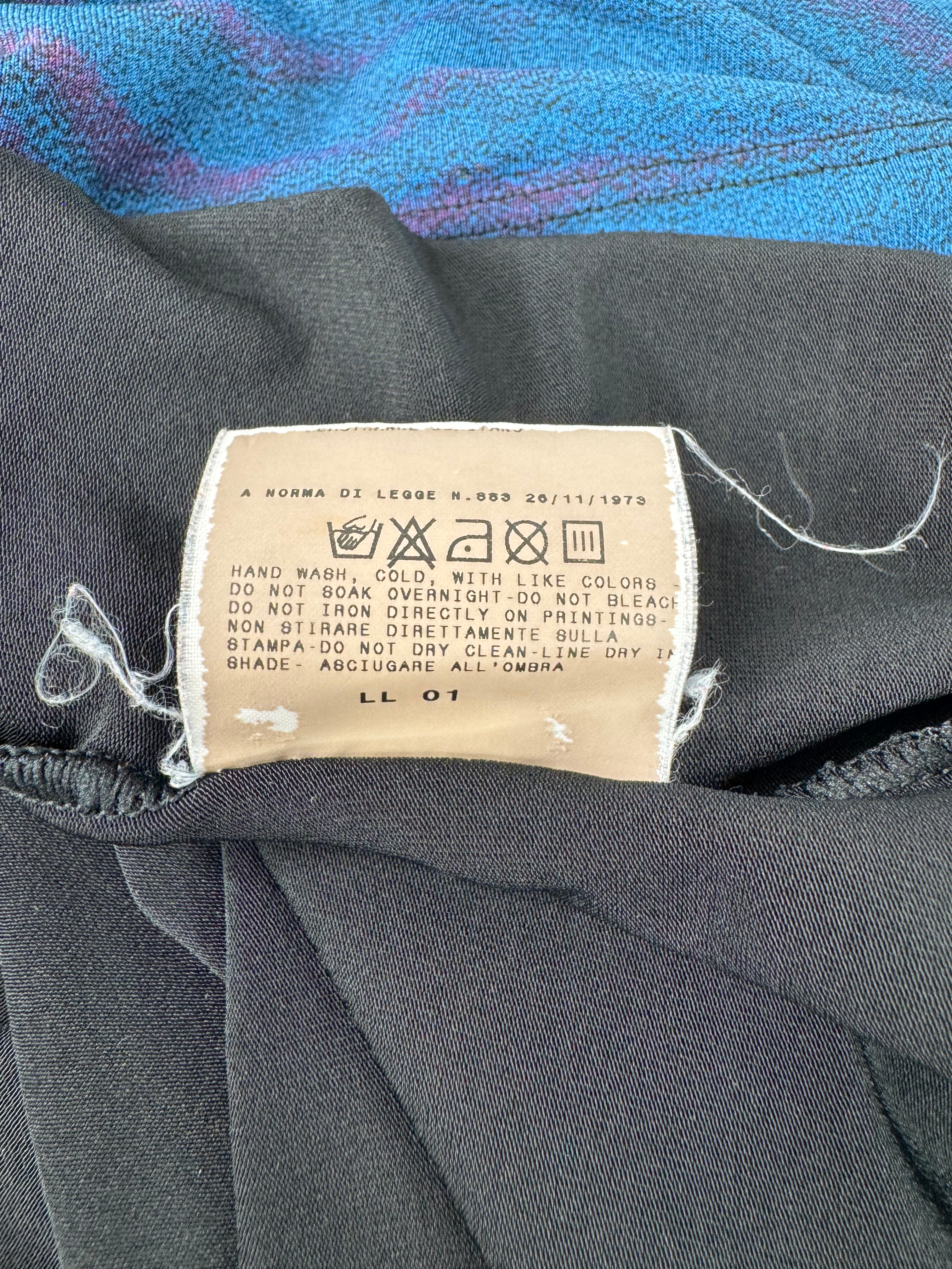 Y2K Versace Jeans Stretchy Optical Wave T-Shirt - AU8/10