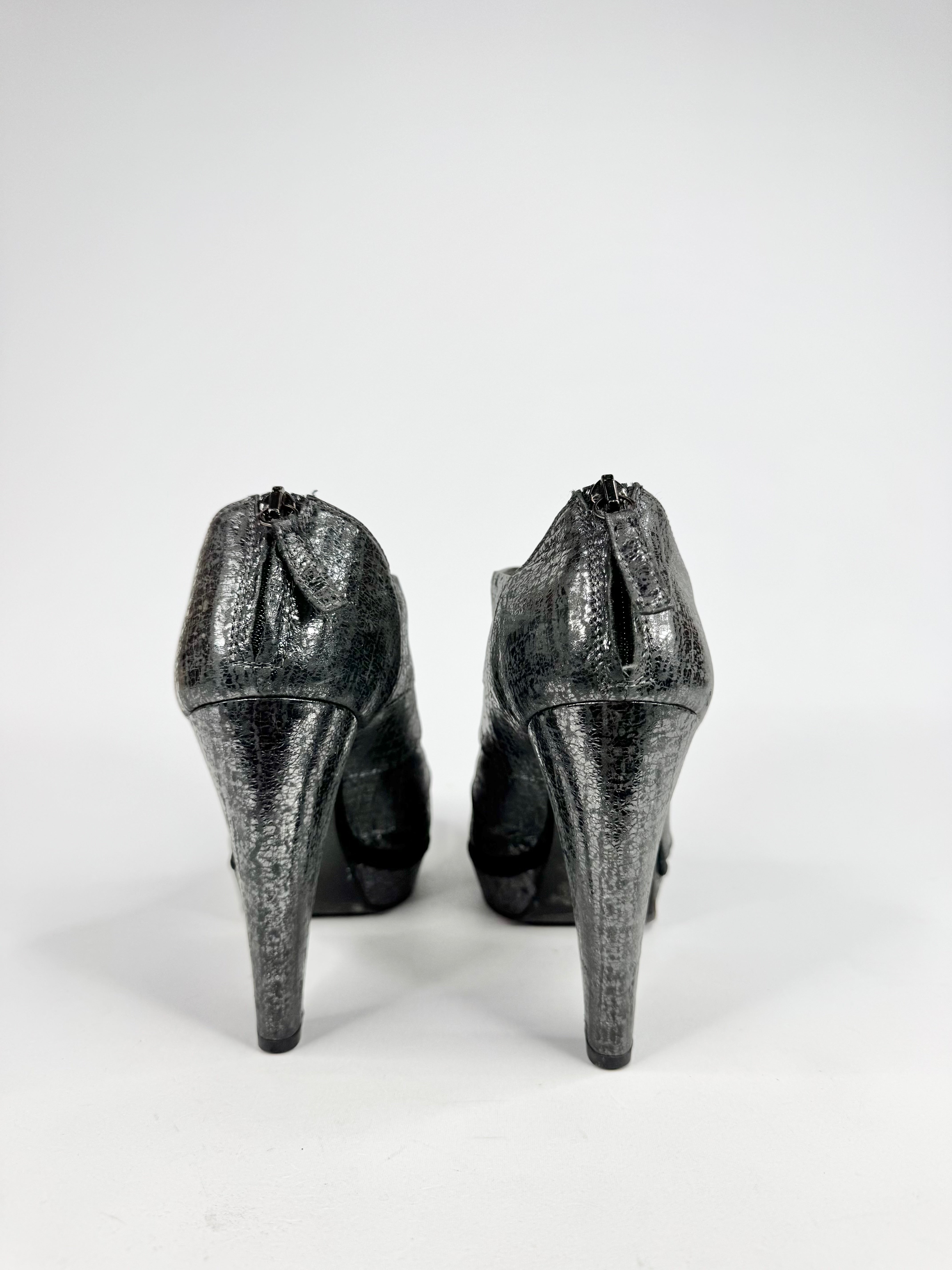 Hugo Boss Metallic Grey Ripple Heels - EU39