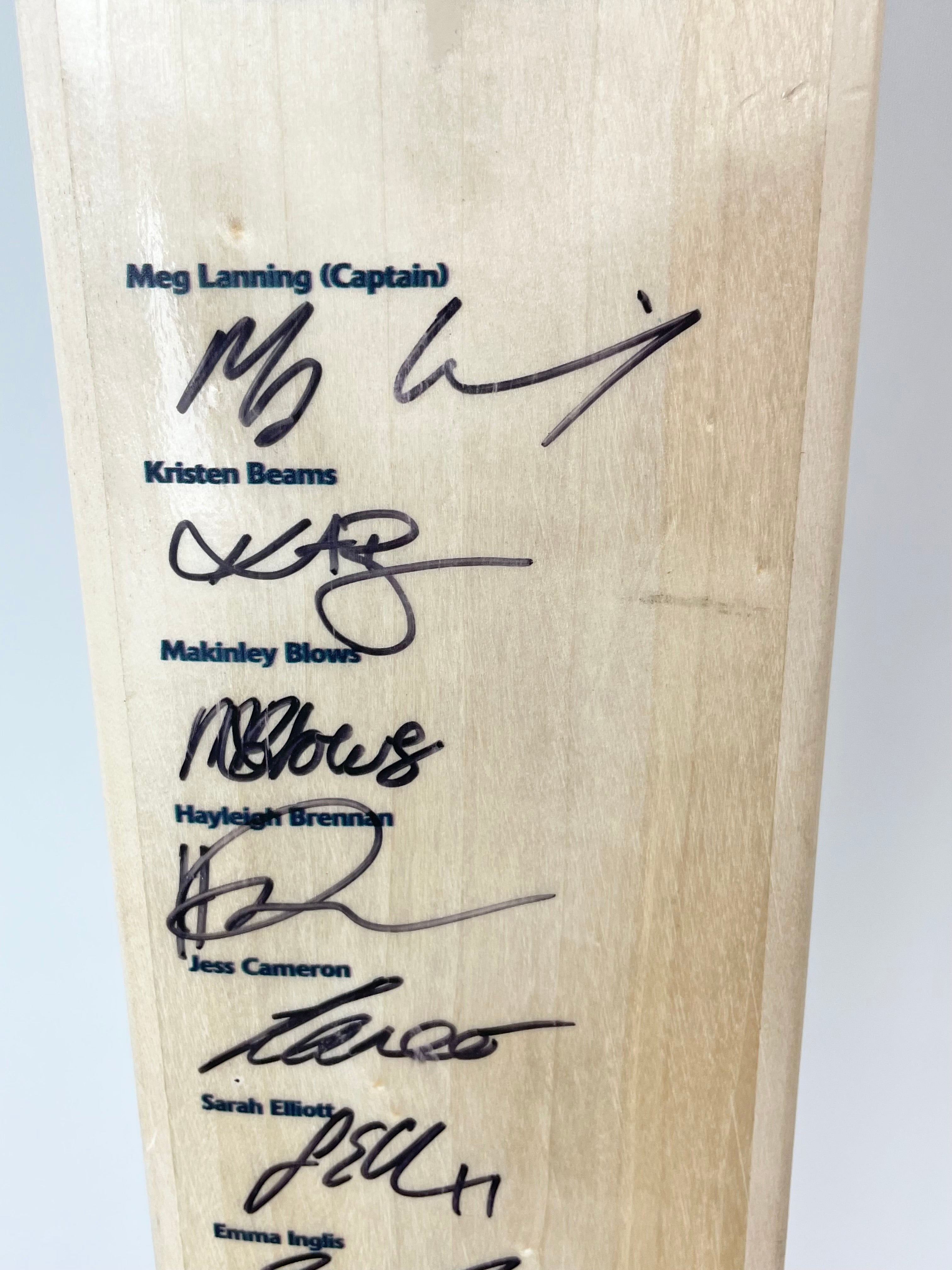 Signed Victorian VicSpirit 2016-17 Season Cricket Bat