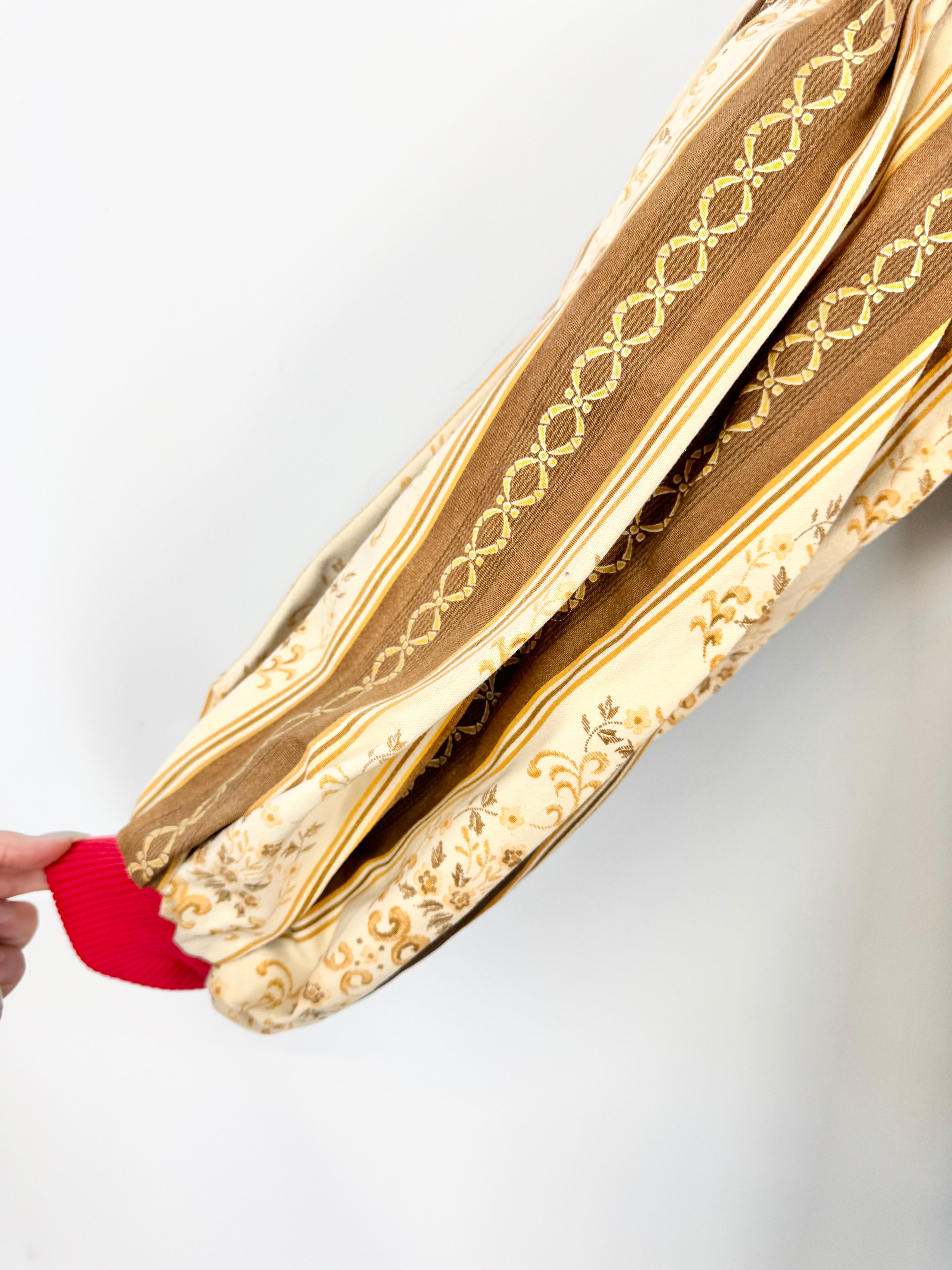 Handmade Curtain Duster - AU10/12