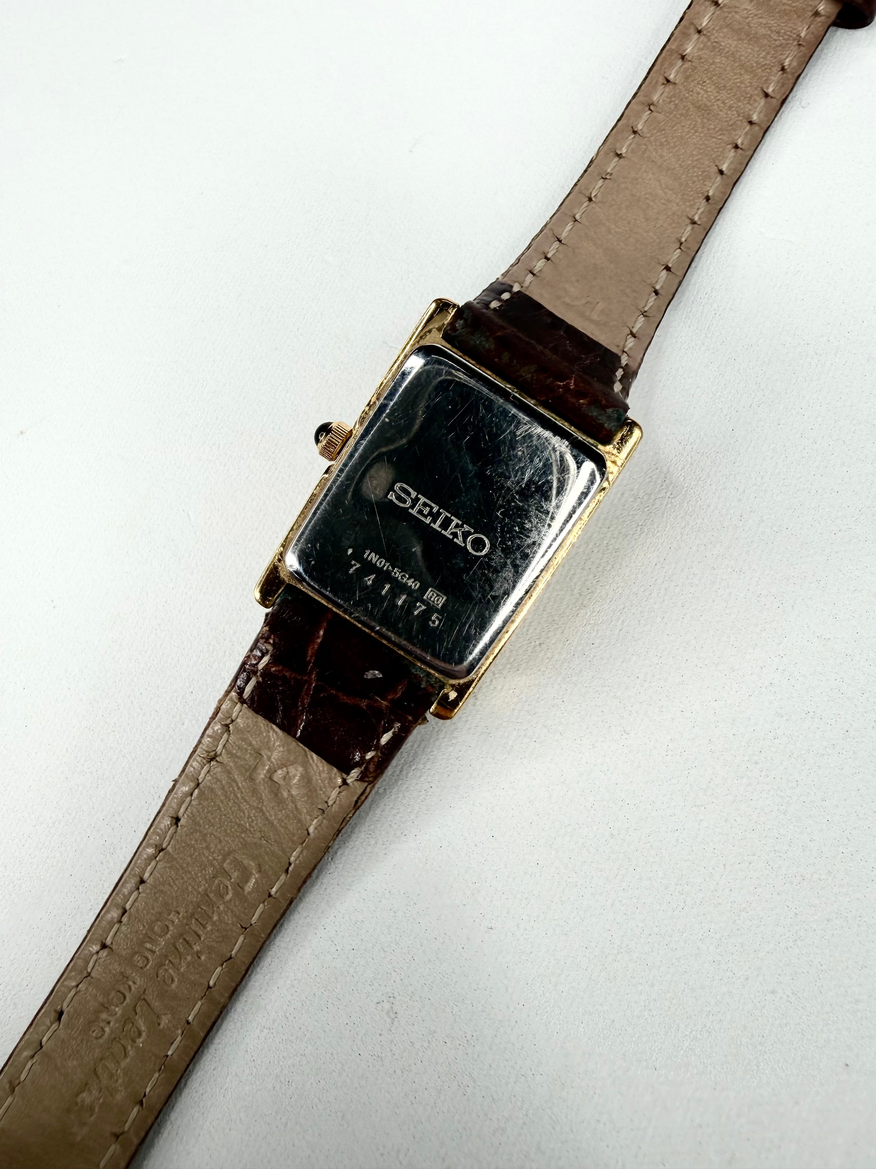 Seiko 1N01-5G40 Quartz Movement Roman Numeral Square Watch