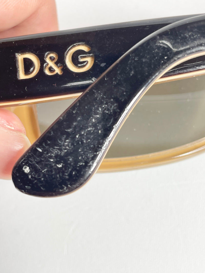 Dolce & Gabbana 90s Vintage Black DG2004 Sunglasses