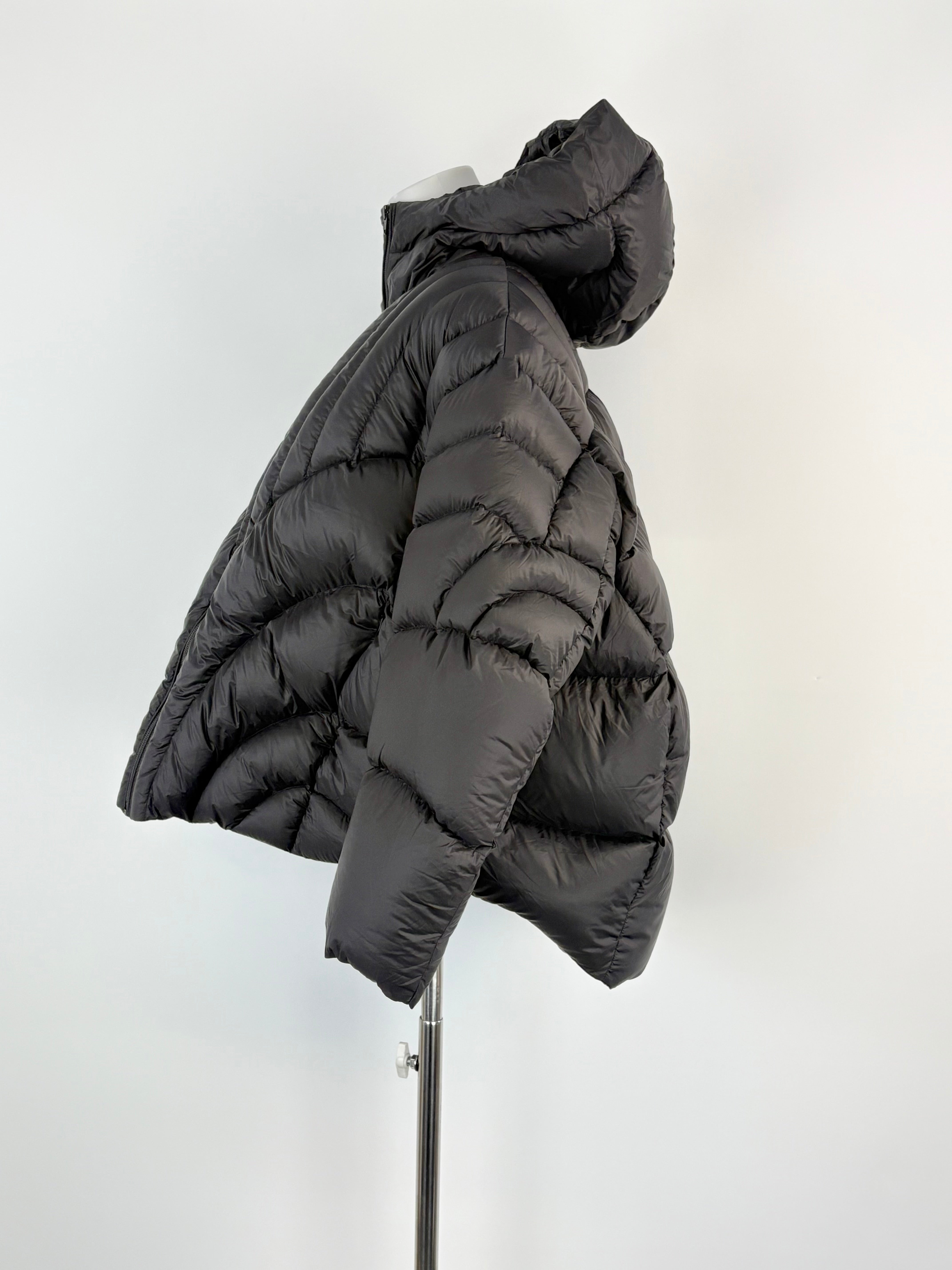 JNBY Black Cropped Down-Filled Hooded Jacket - AU8