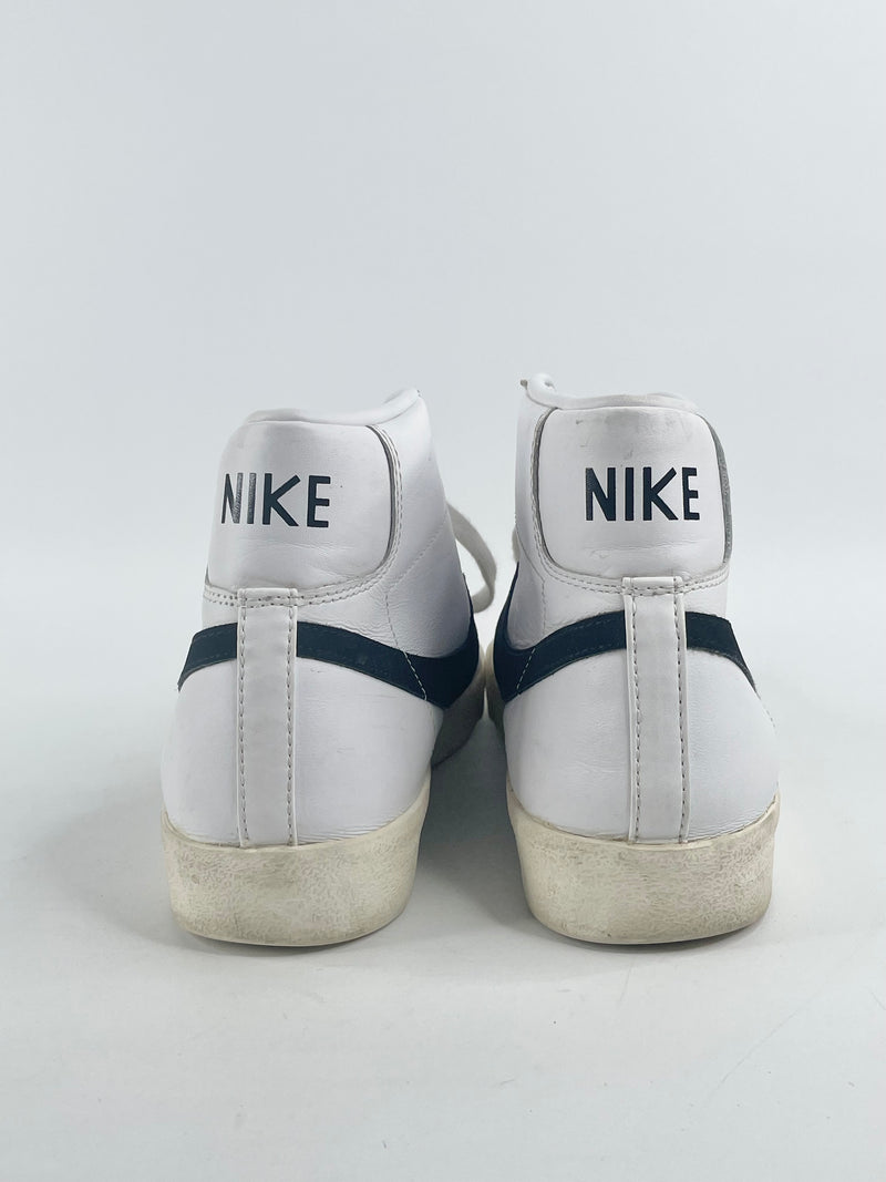 Nike White 'Blazer Mid '77' Vintage-Style Sneakers - EU45