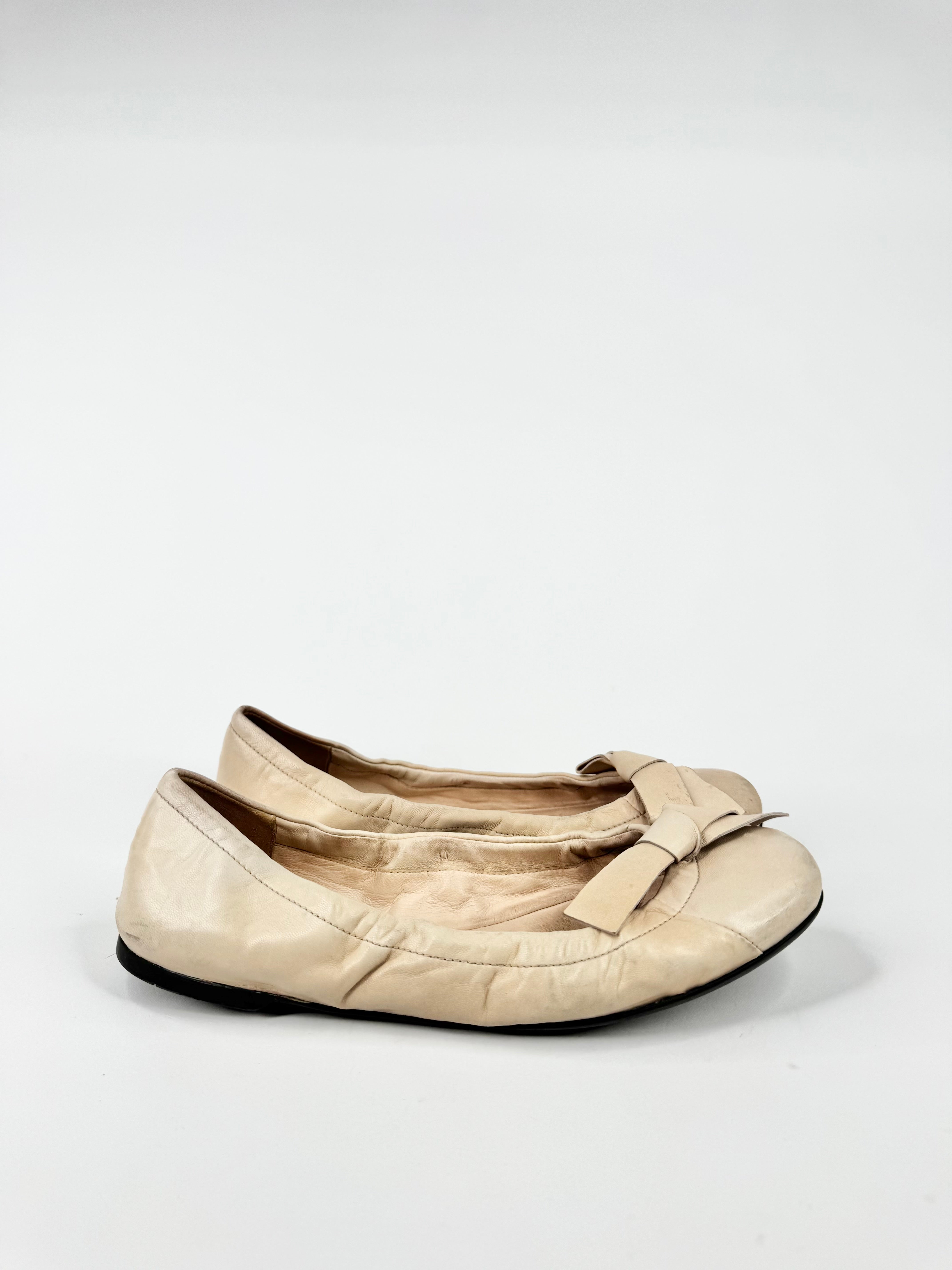 Prada Vanilla Bow Embellished Ballet Flats - EU36.5