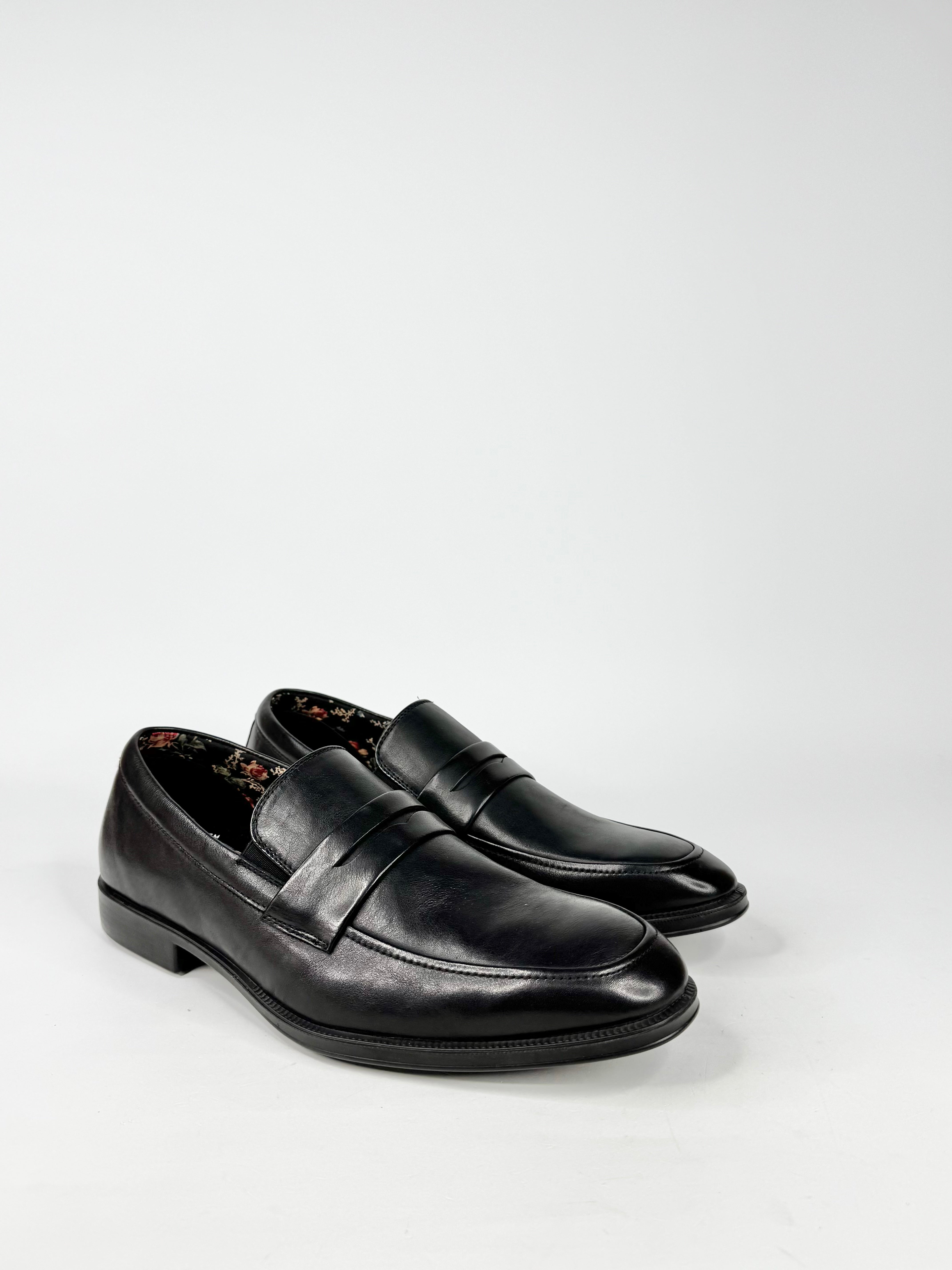 MFW Colorado Black 'Brad' Loafers - EU44