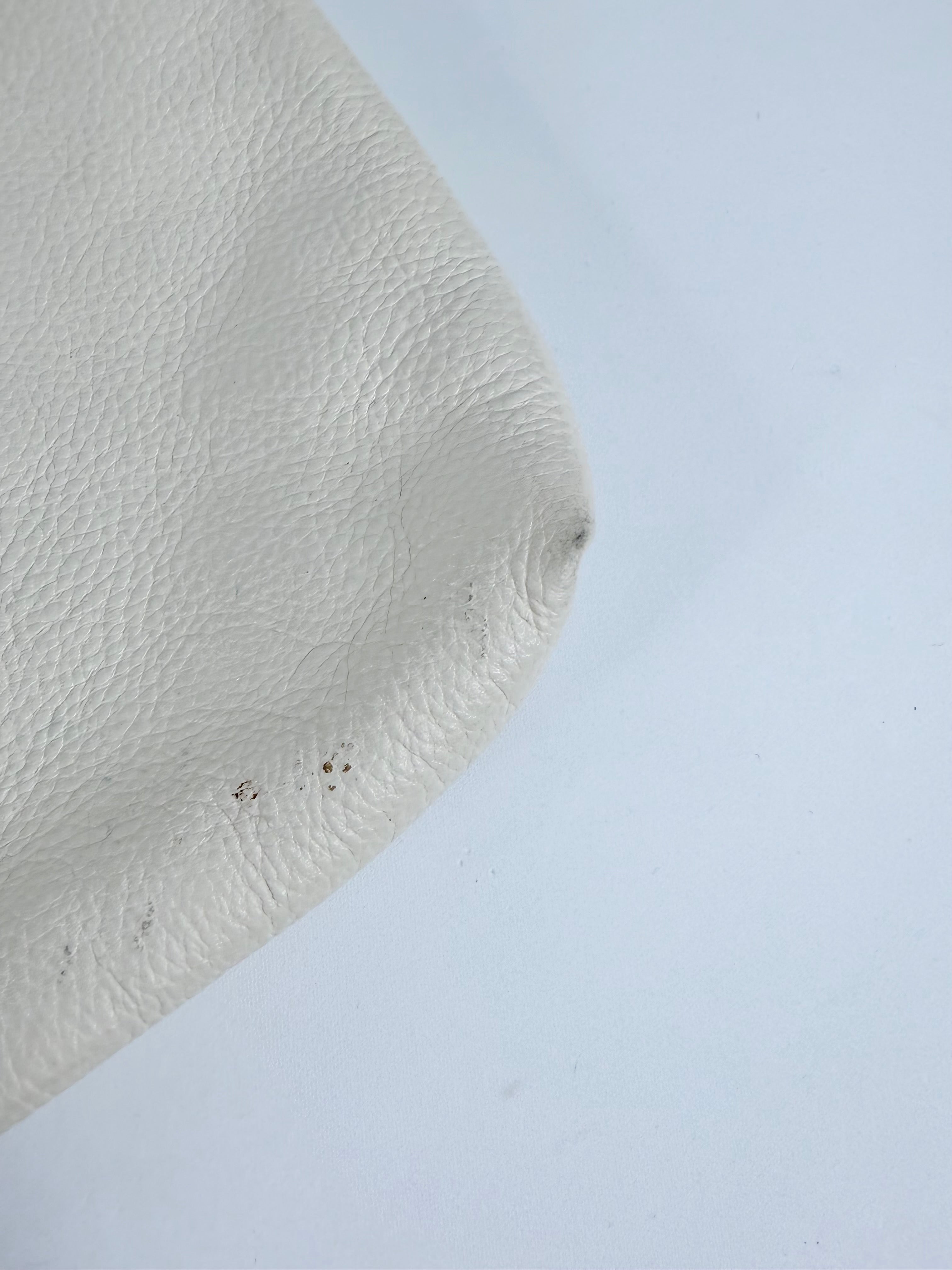 Oroton White Grained Leather Shoulder Bag