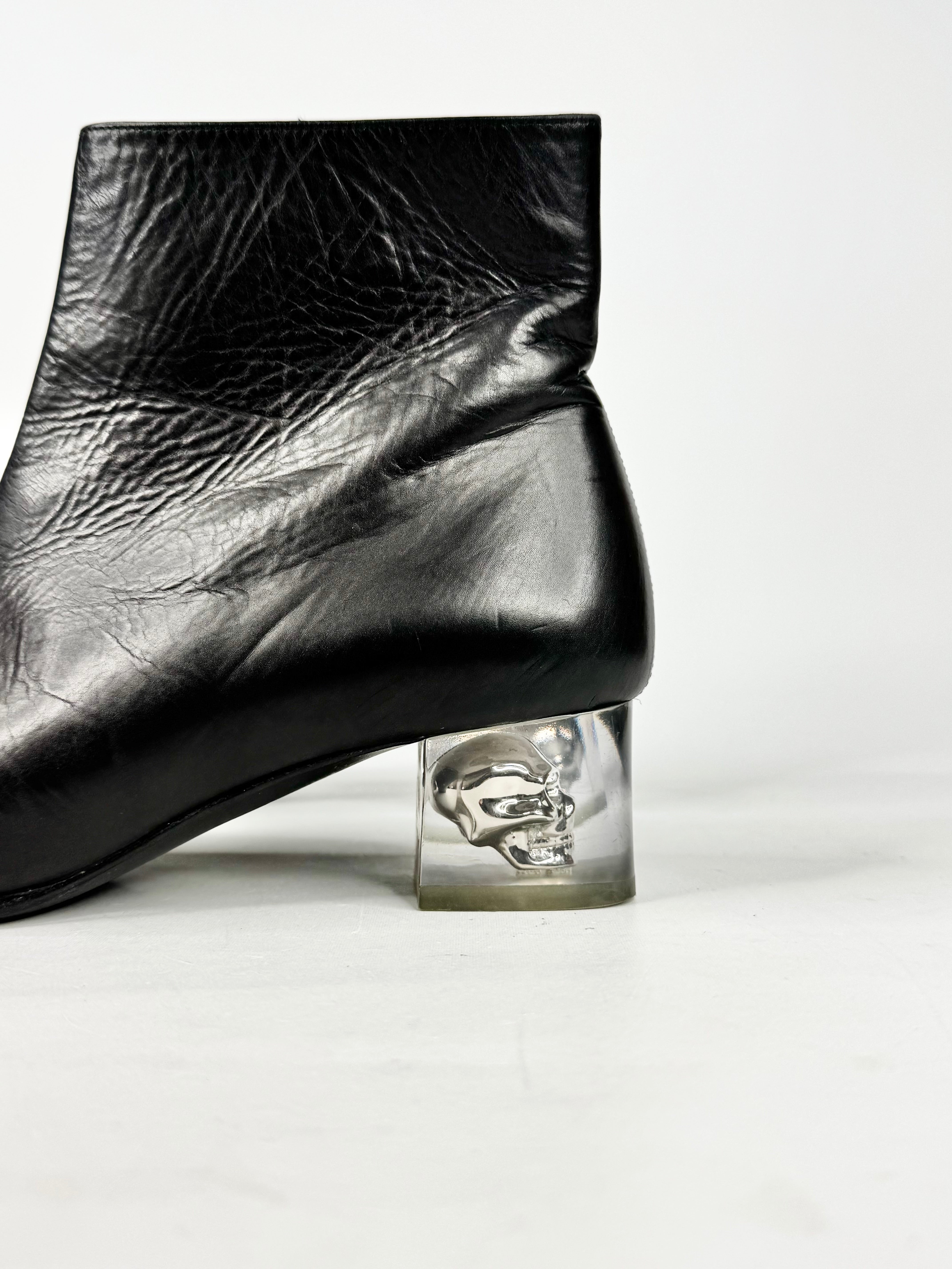 Alexander McQueen Black Skull Heeled Ankle - EU36