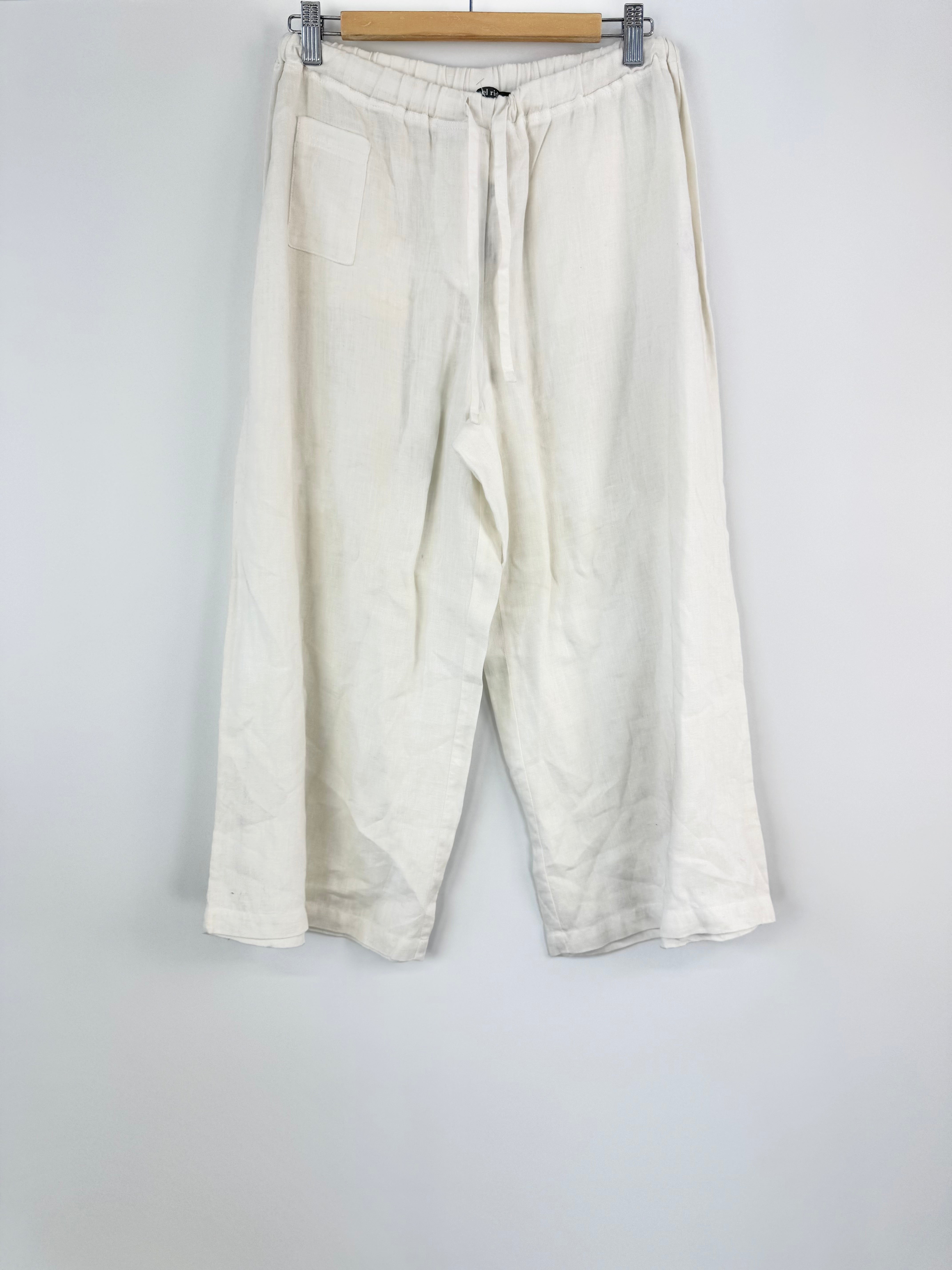 Michael Ridley White Linen 3/4 Pants - AU8