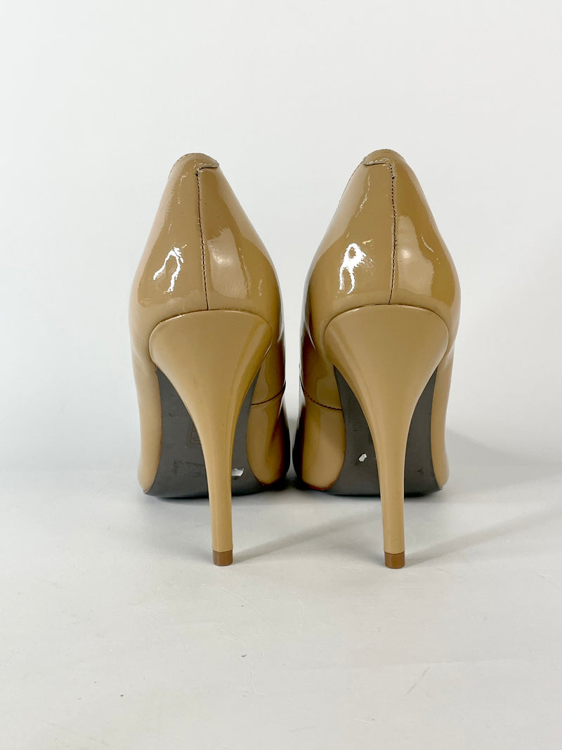 Steve Madden Champagne Patent Leather Pumps - 8.5