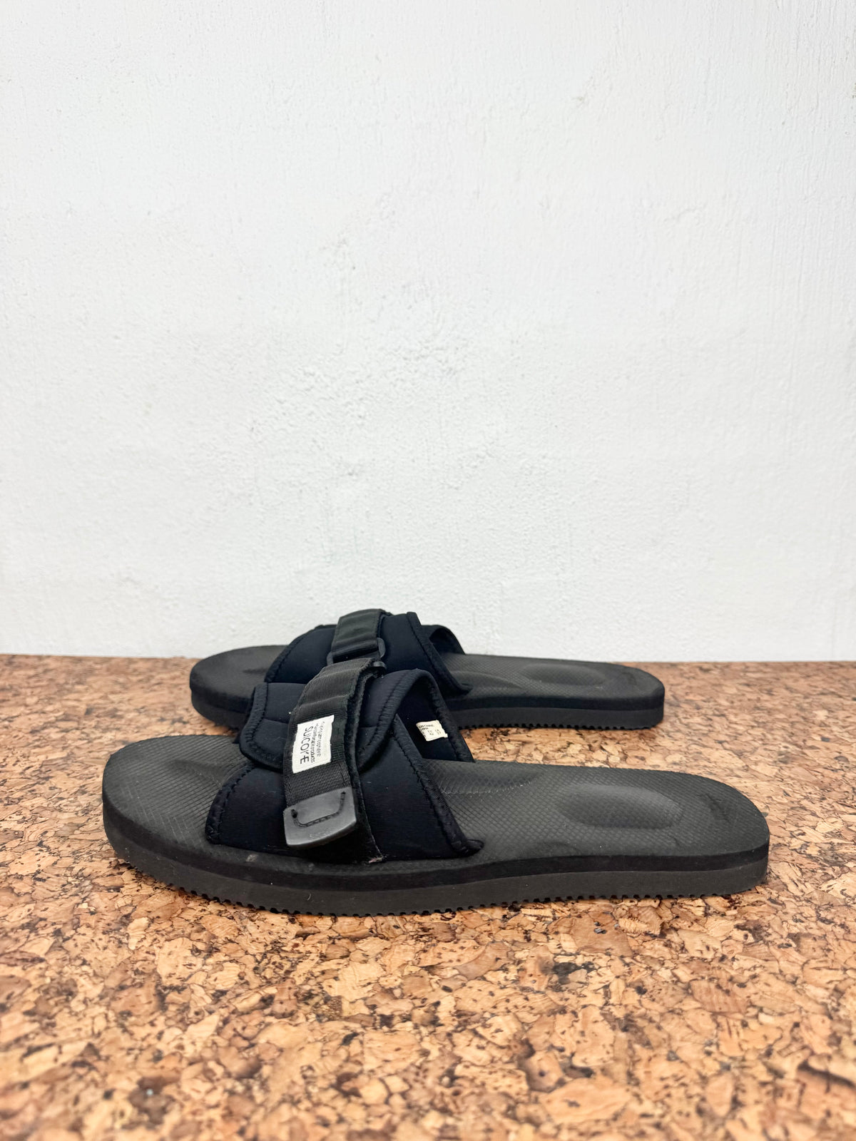 Suicoke Black Technical Slides - EU42