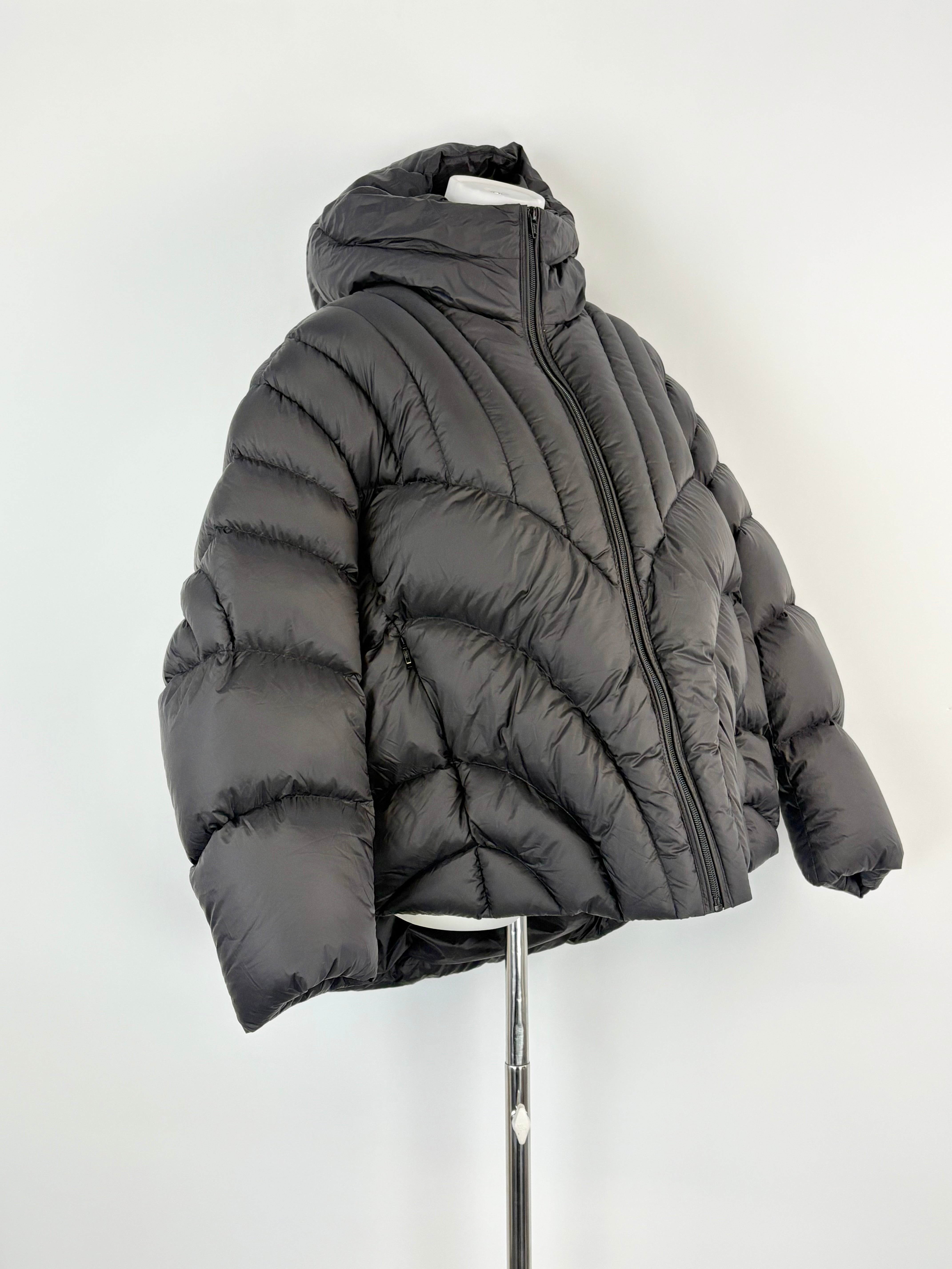 JNBY Black Cropped Down-Filled Hooded Jacket - AU8