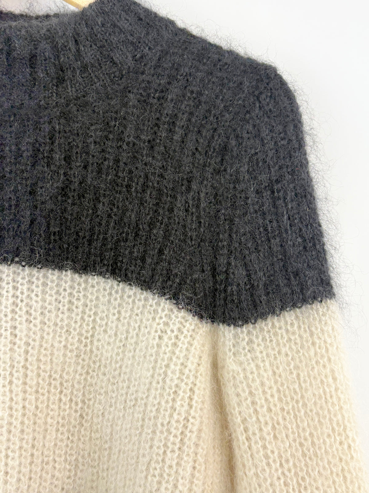 Marle Black & White Mohair Colour-Block Knit Sweater - AU6