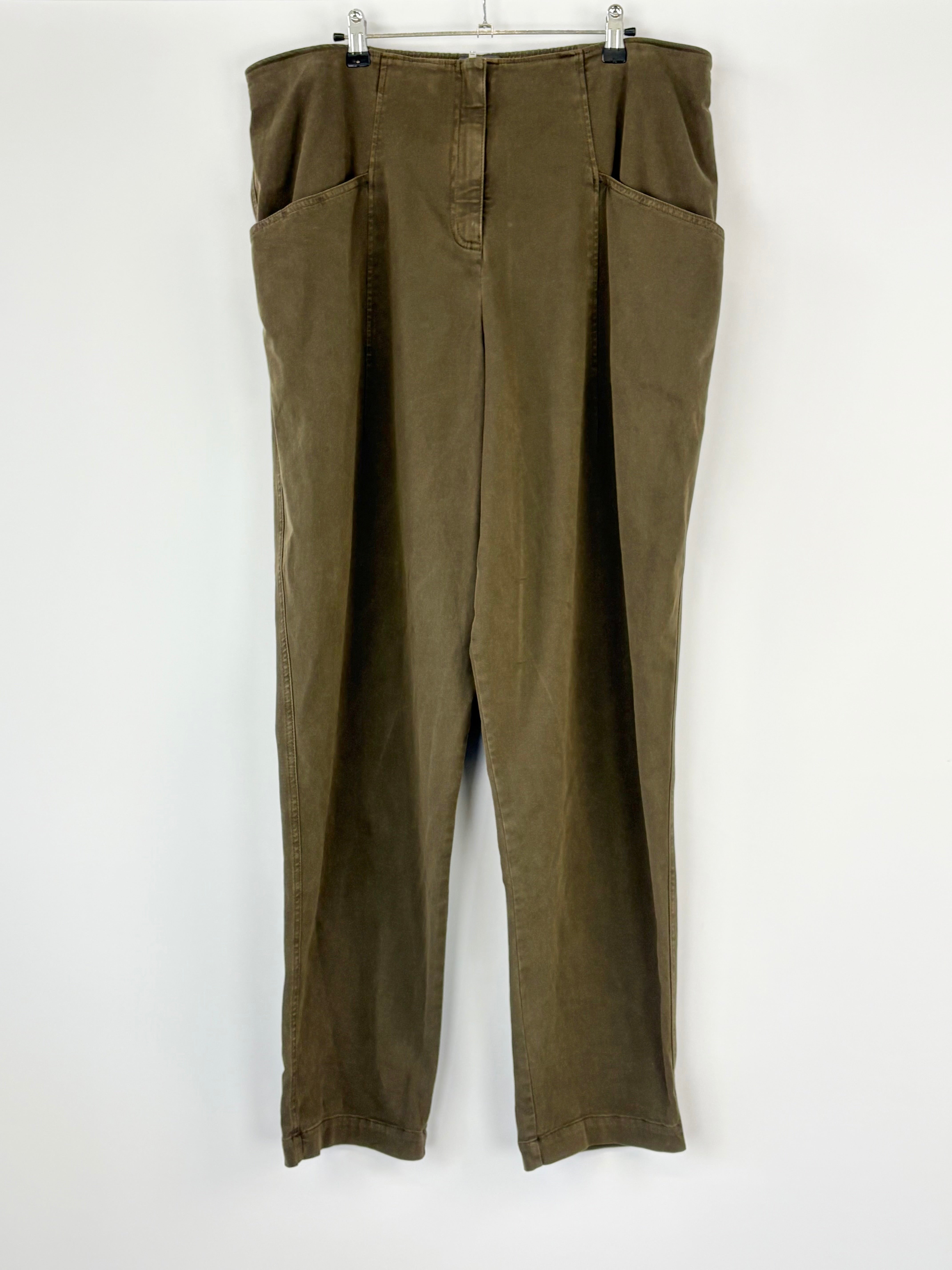 Oska Khaki 917 Relaxed Fit Pants - AU18/20