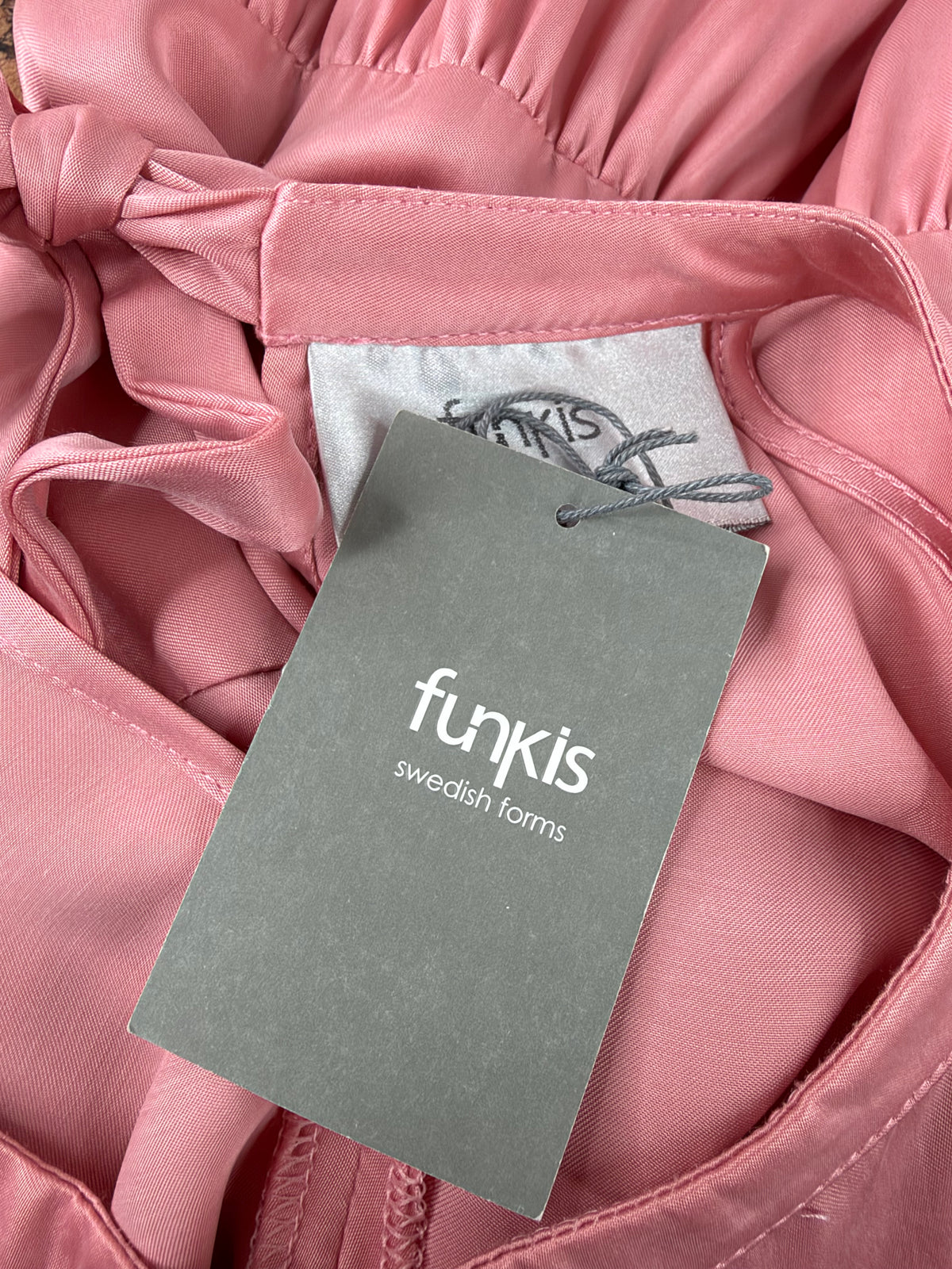 Funkis Dusty Pink Satin 'Maxine' Dress NWT - AU12