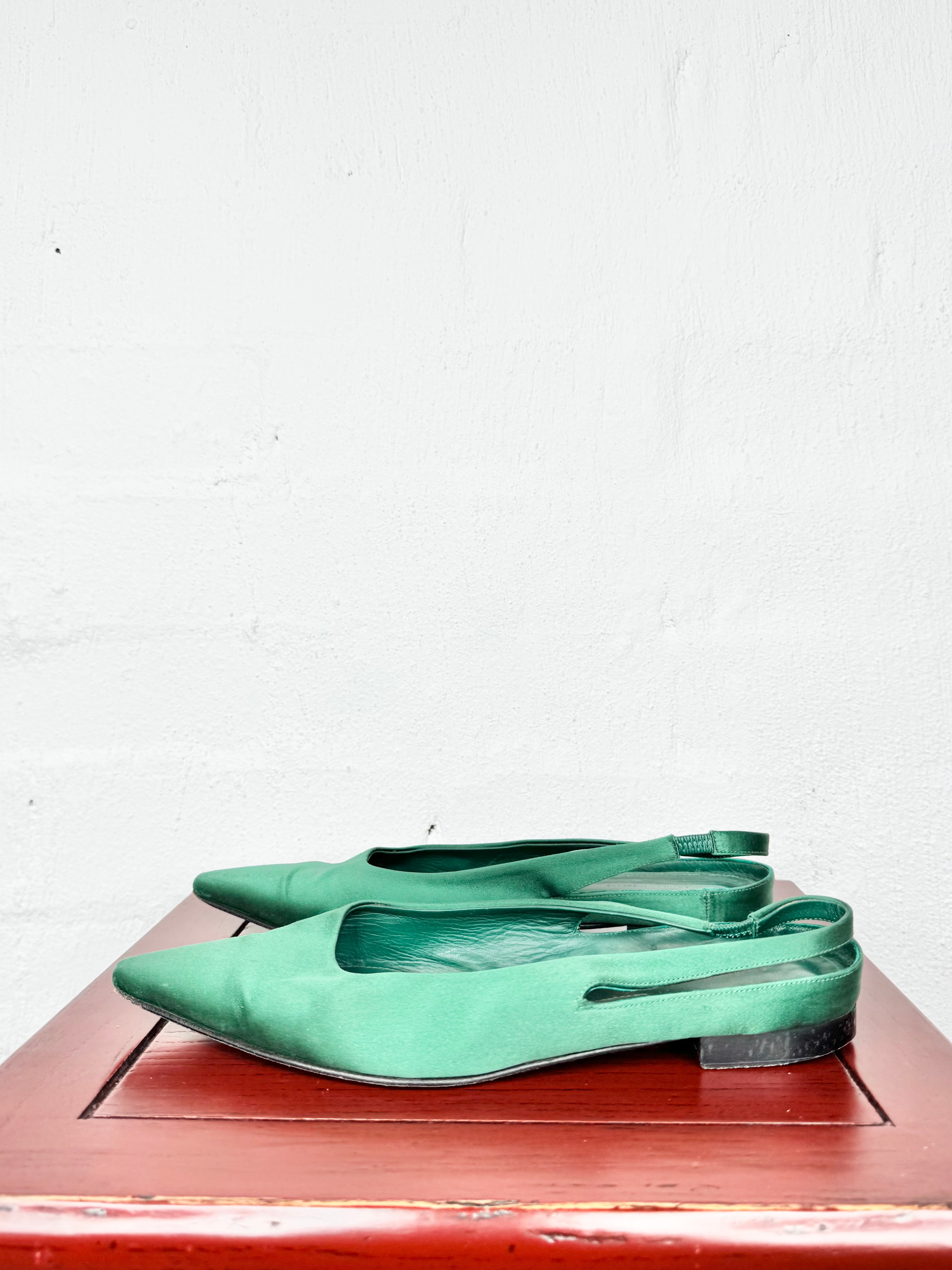 Scanlan Theodore Pine Green Satin Pointed Toe Pumps - EU39
