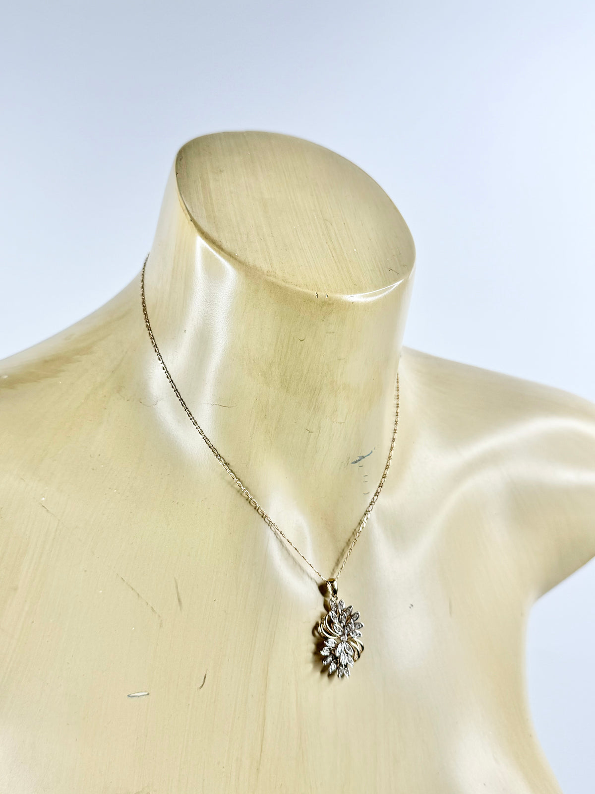 9ct Gold & Diamond Flower Pendant & Chain