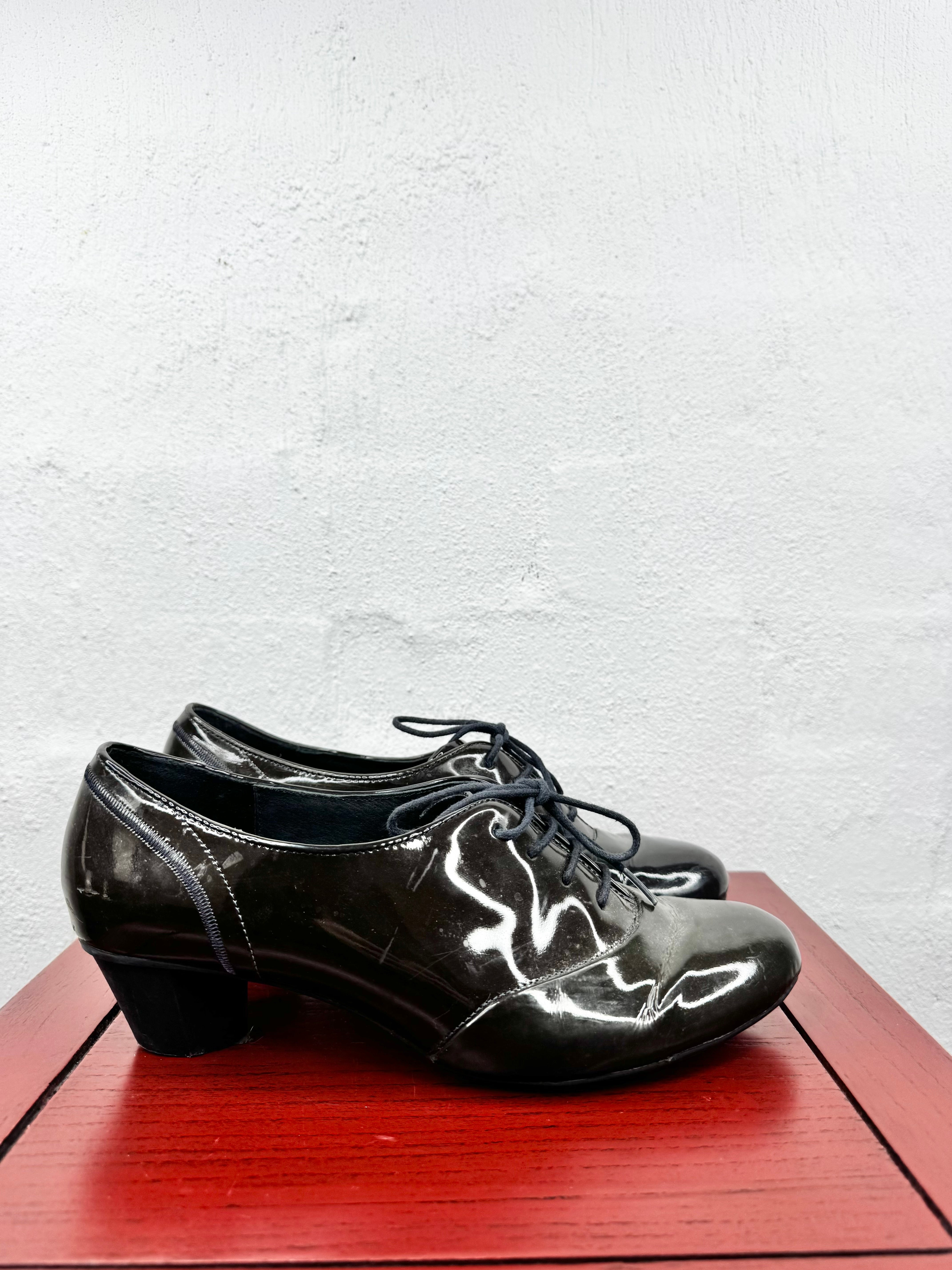 Camper Olive Green & Navy Patent Leather Lace Ups - EU39