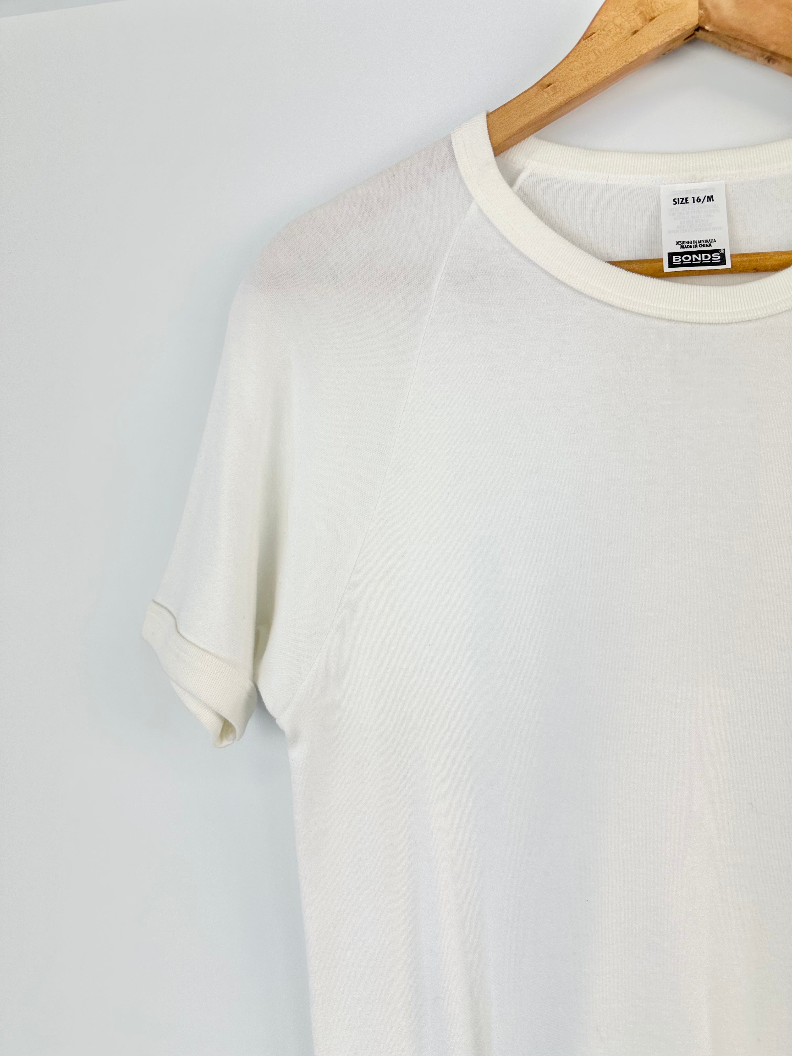 MFW Bonds White Fitted T-Shirt - AU16/M