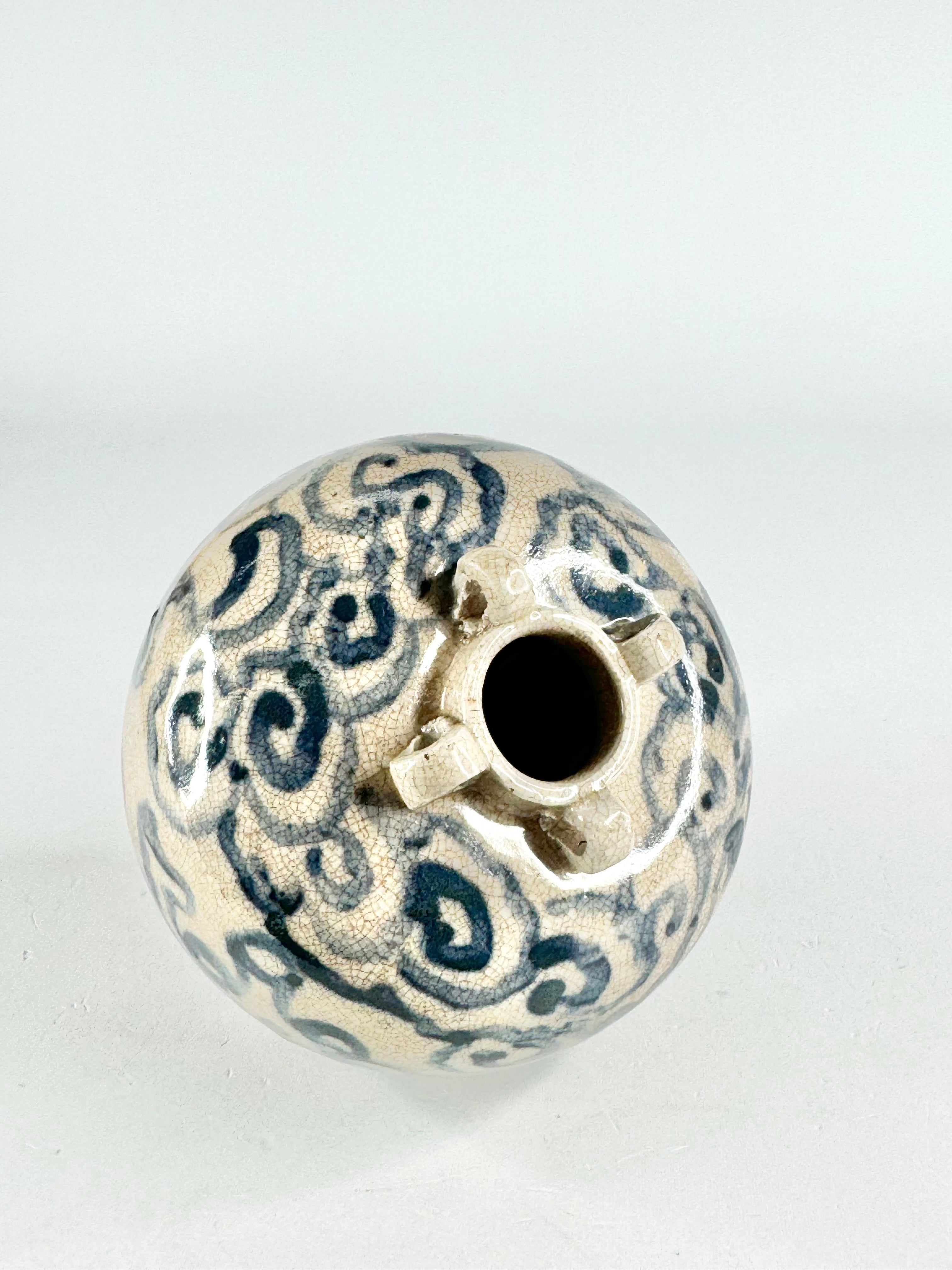 Antique Ming Dynasty Porcelain Jar