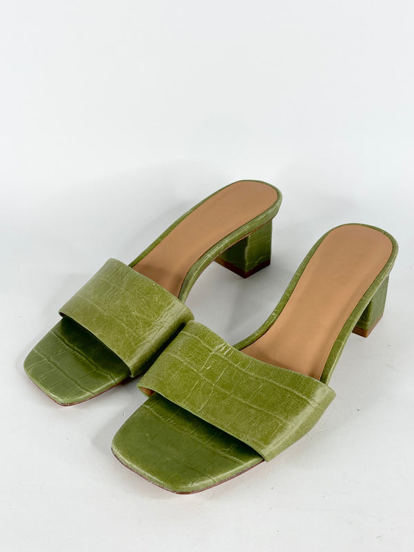 LMS Green Textured Leather Mules - EU37