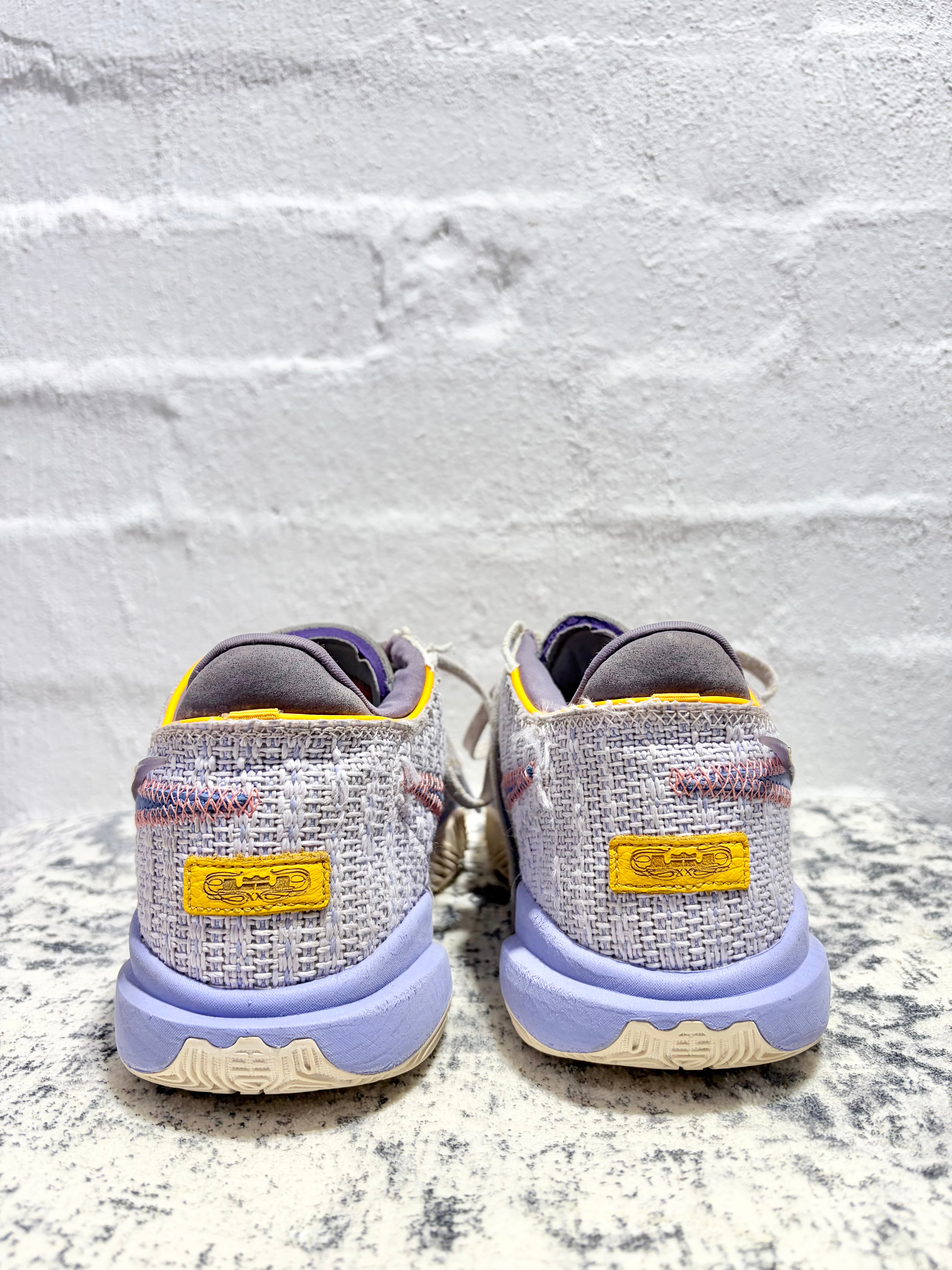 Nike LeBron XX 'Violet Frost' Sneakers - EU44.5
