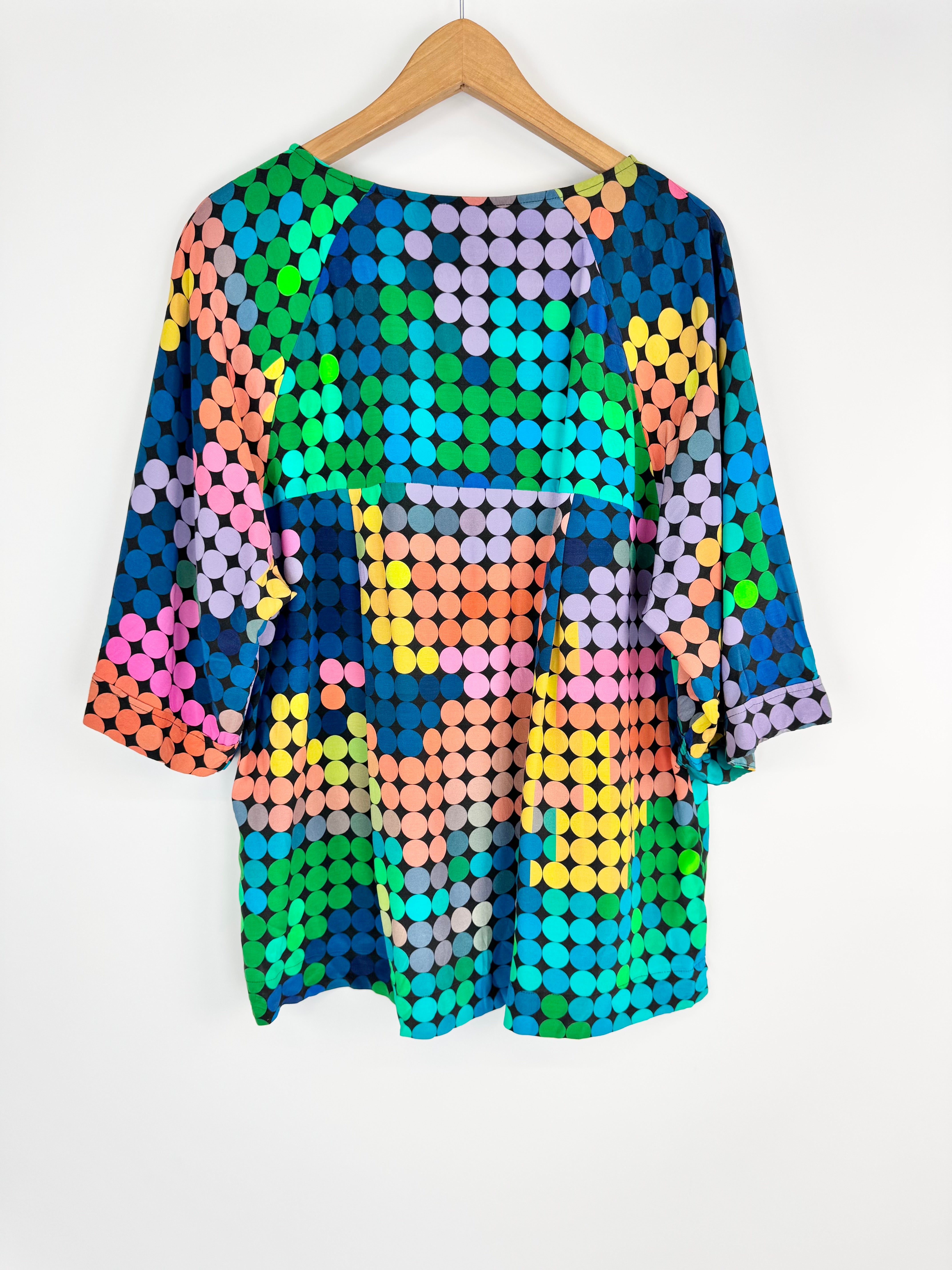Elk Rainbow Dot Boxy Fit T-Shirt - AU14