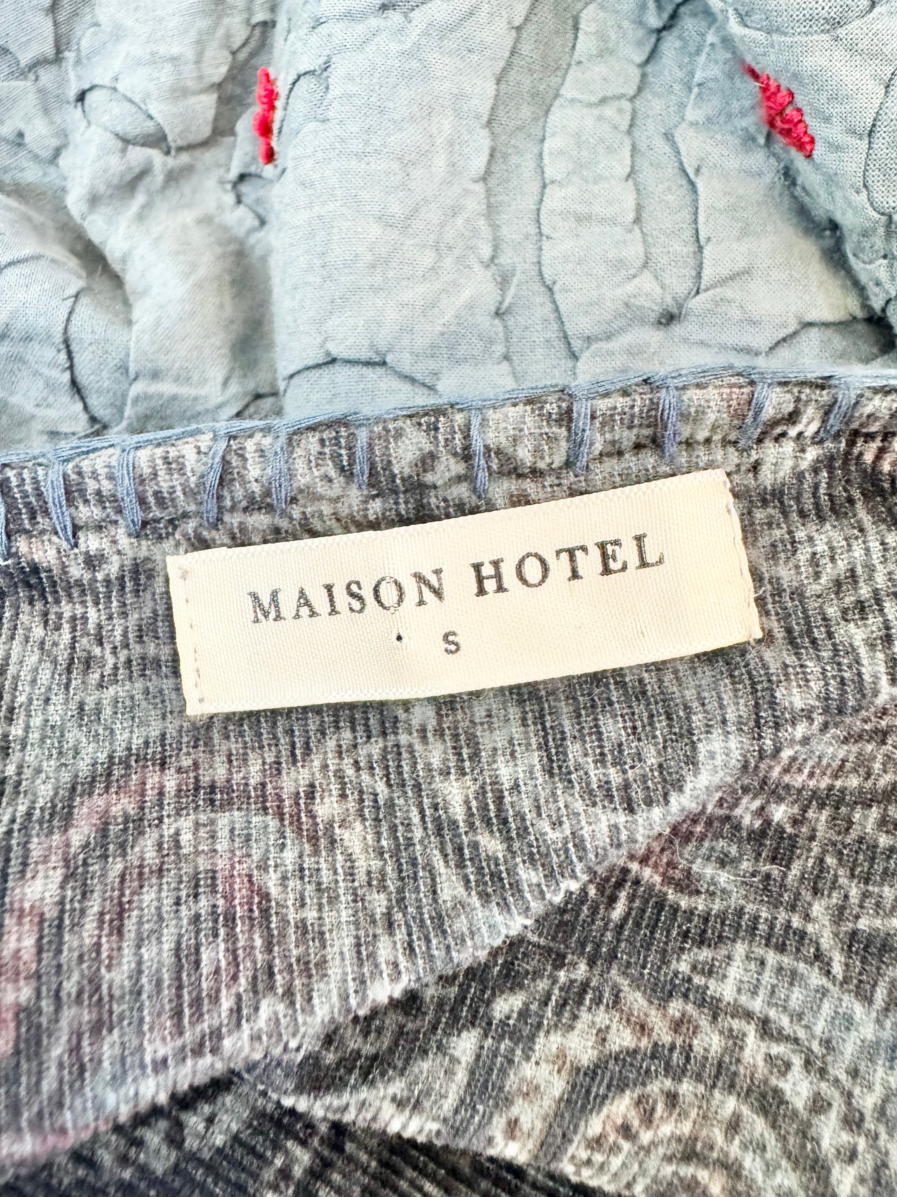 Maison Hotel Stone Blue Quilted Collarless Jacket - AU8/10