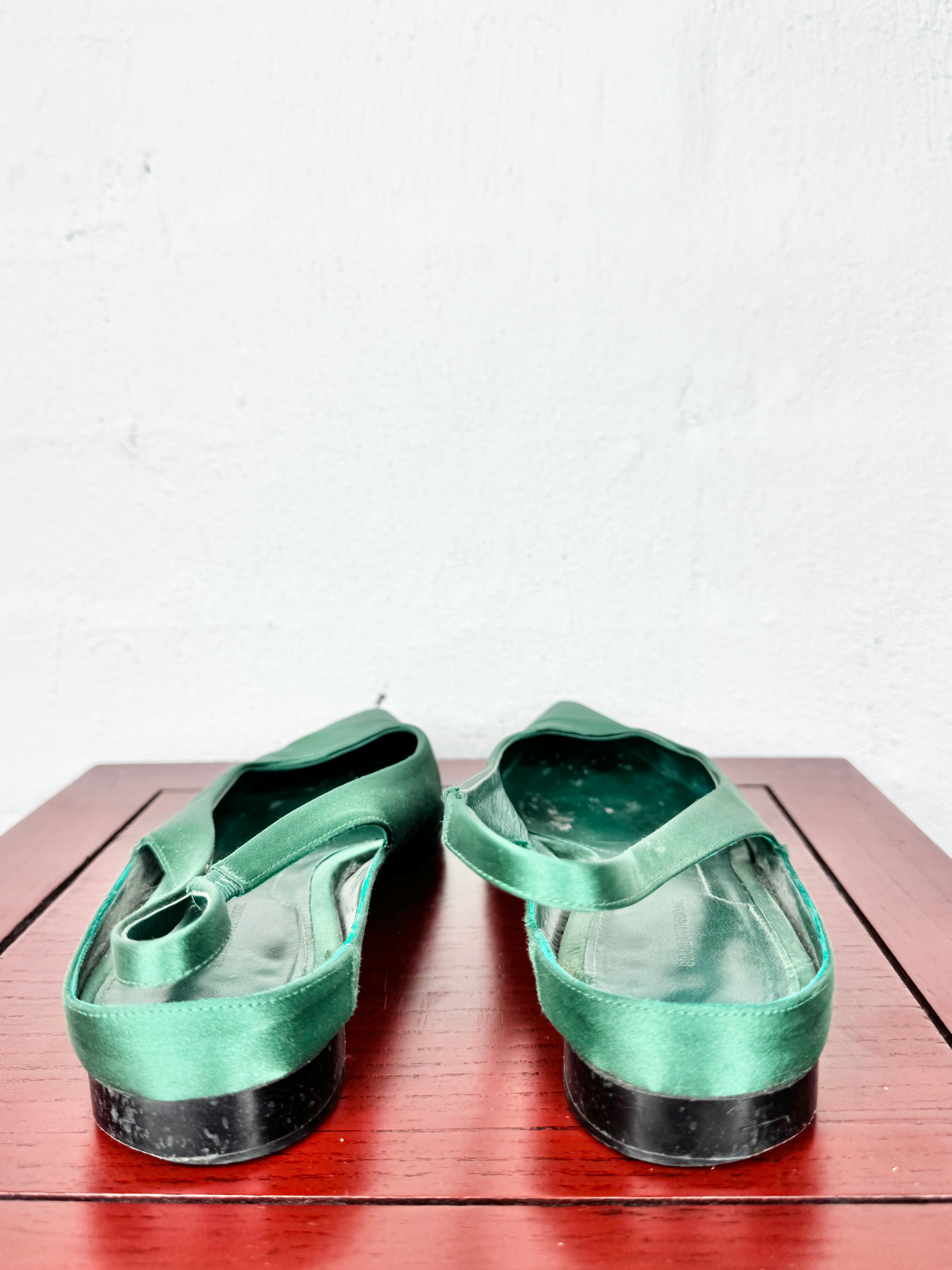 Scanlan Theodore Pine Green Satin Pointed Toe Pumps - EU39
