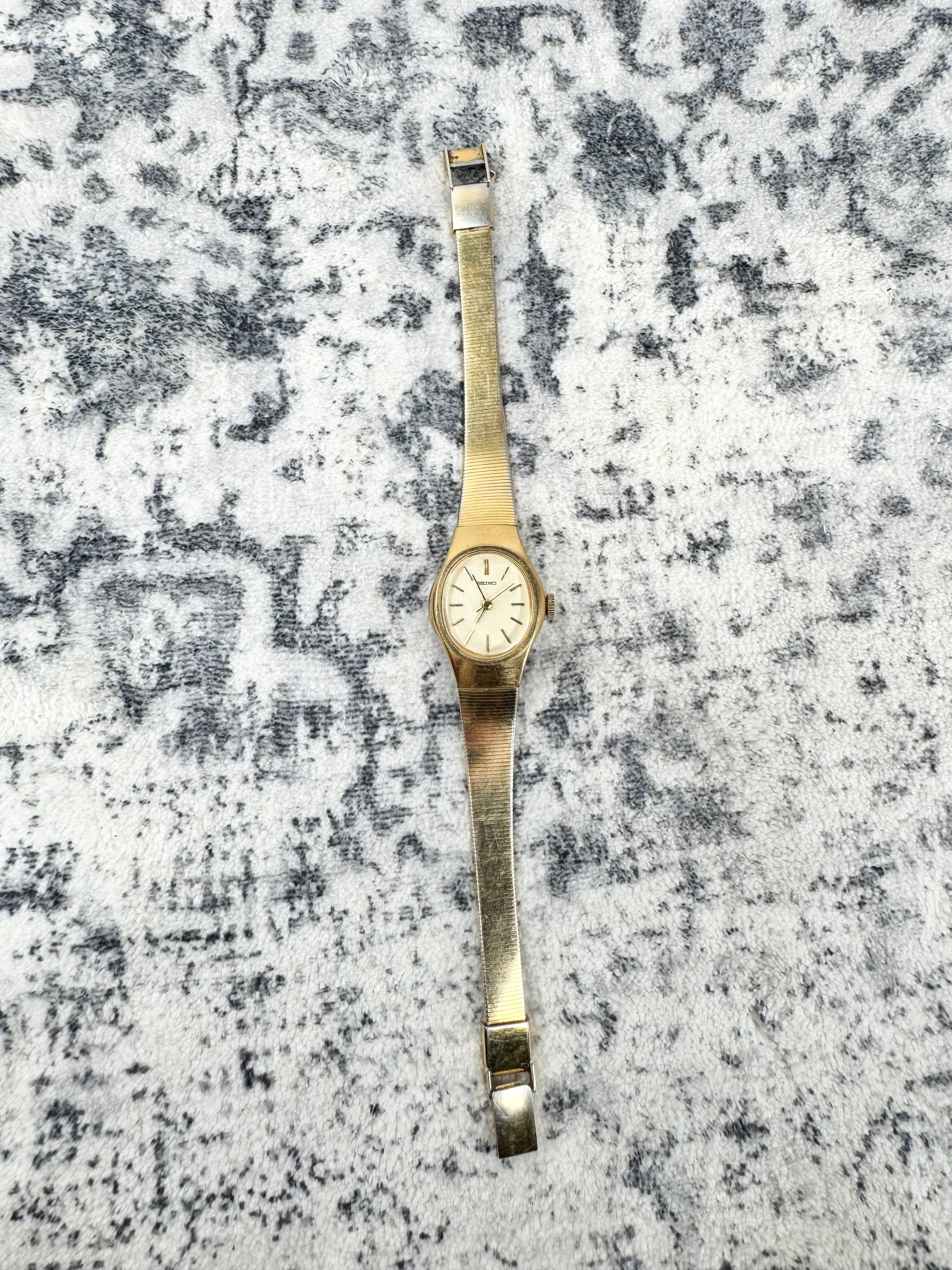 Vintage 70s Seiko Gold Toned Cocktail Watch
