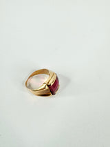 Vintage 18ct Gold & Red Cut Gemstone Ring