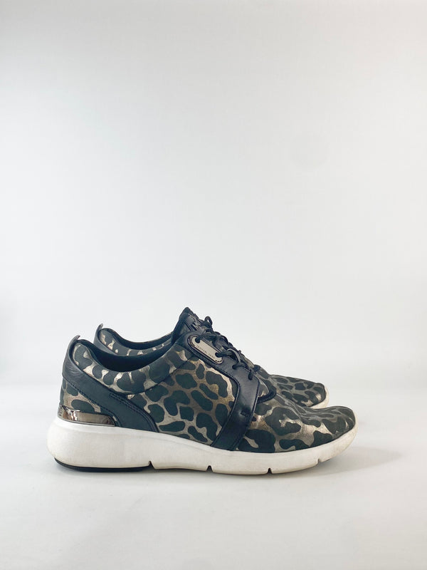 Michael Kors Black & Gold Leopard Print Sneakers - EU40